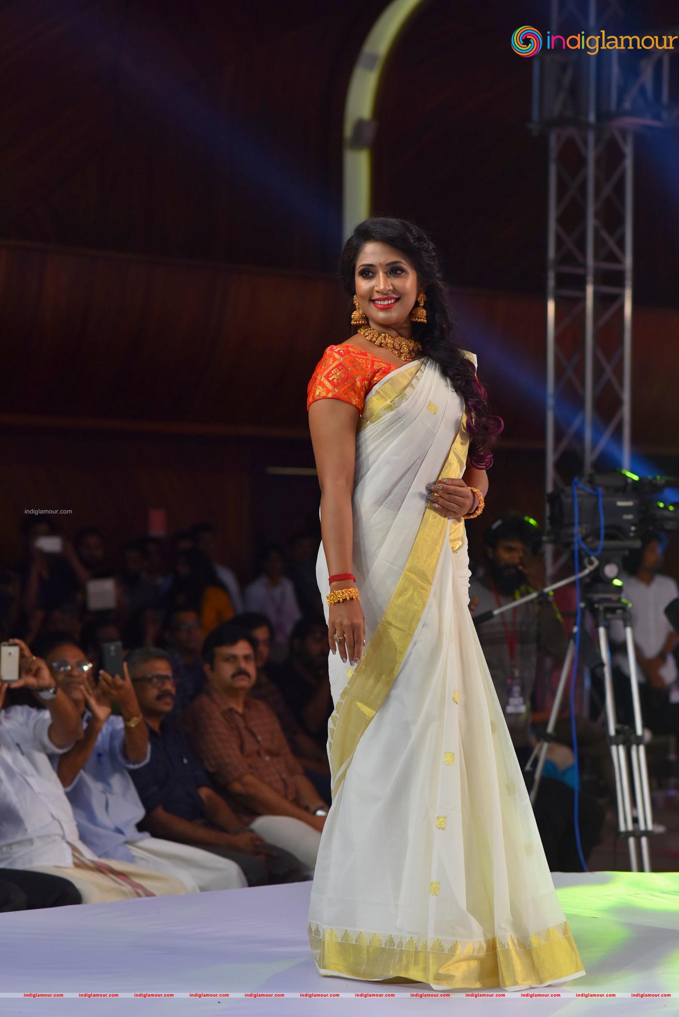 Navya Nair Actress hd photo