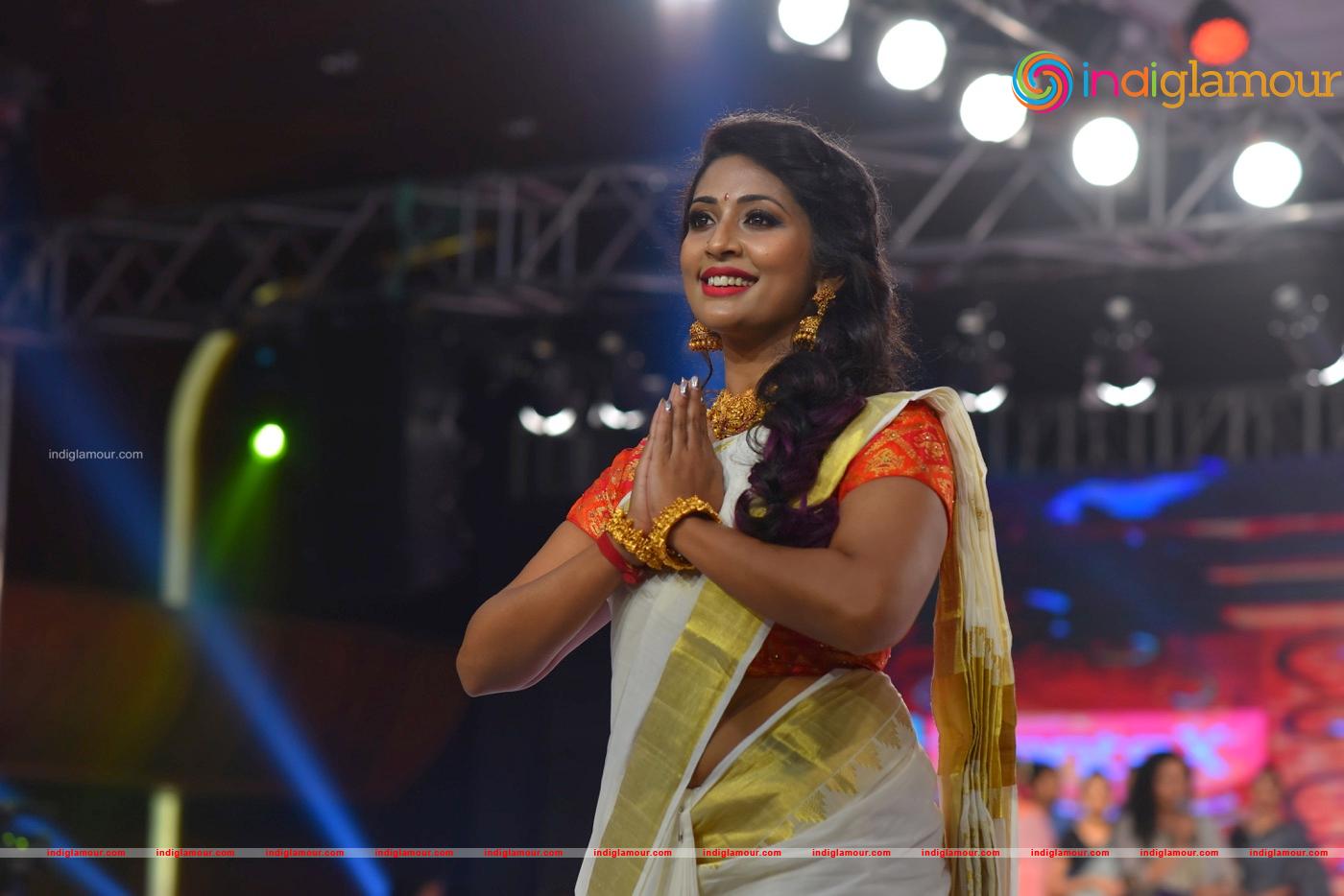 Navya Nair Actress hd photo