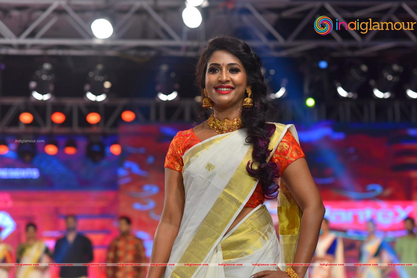 Navya Nair Actress hd photo