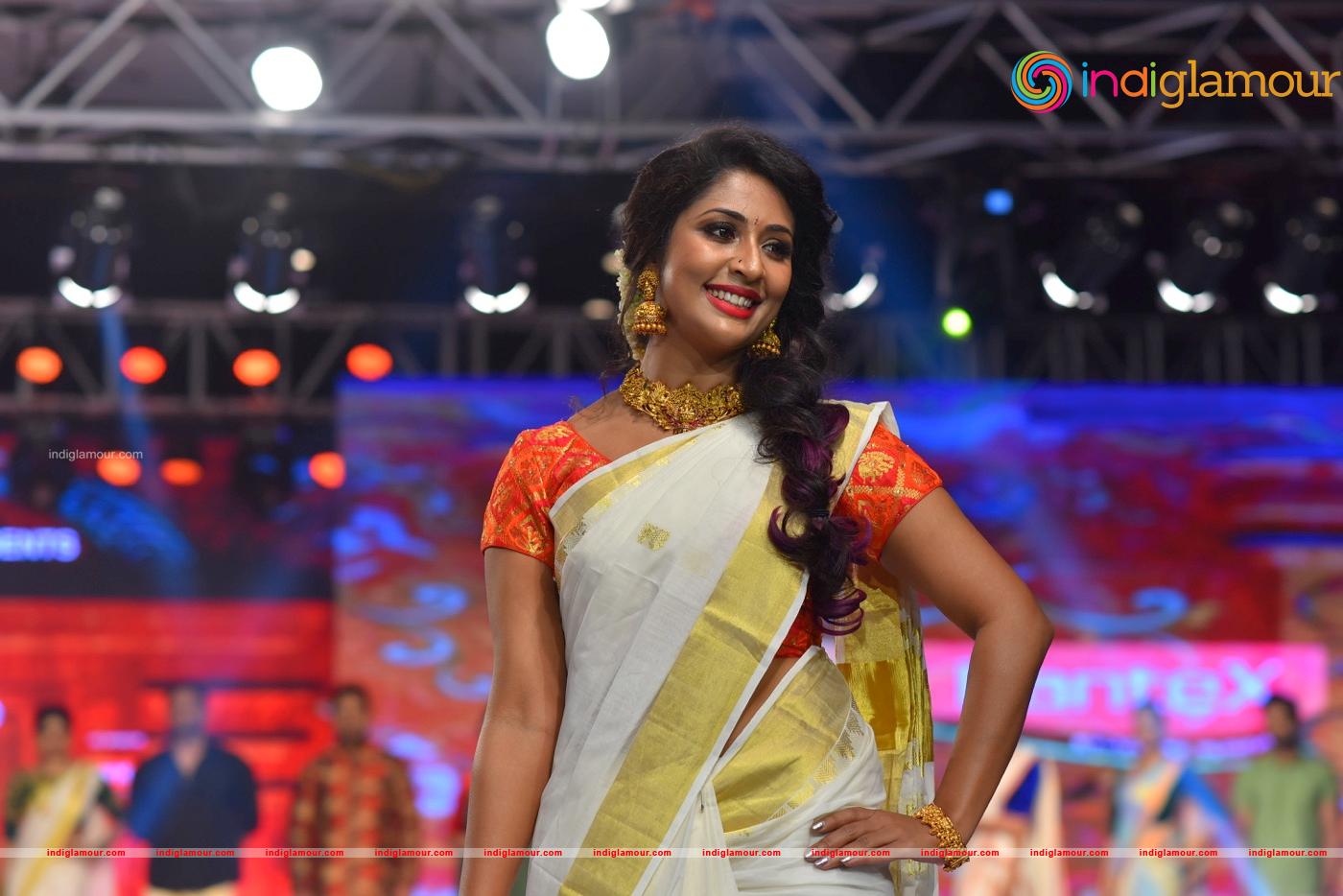 Navya Nair Actress hd photo