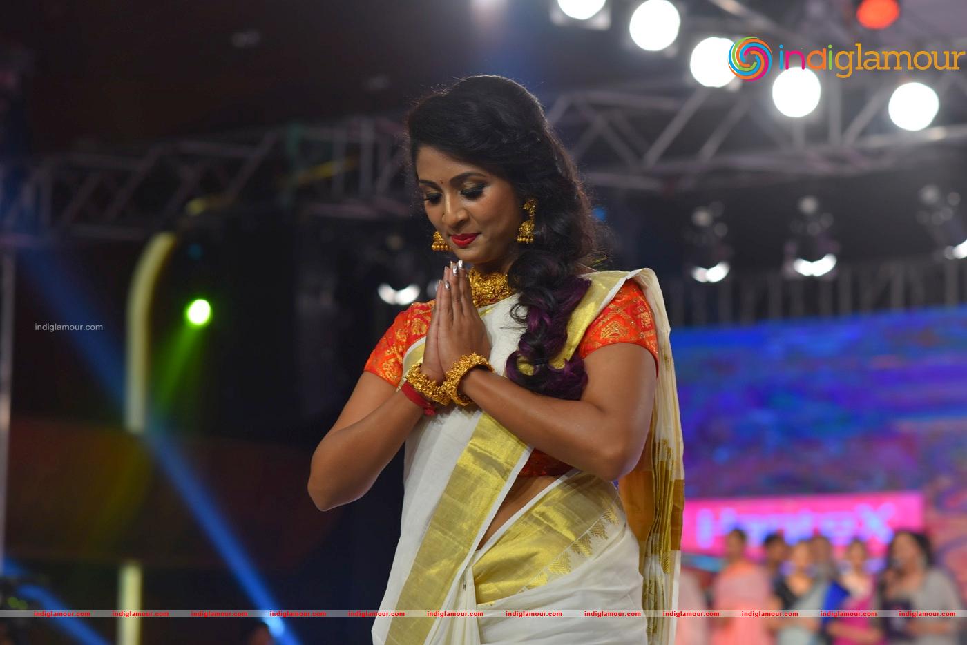 Navya Nair Actress hd photo