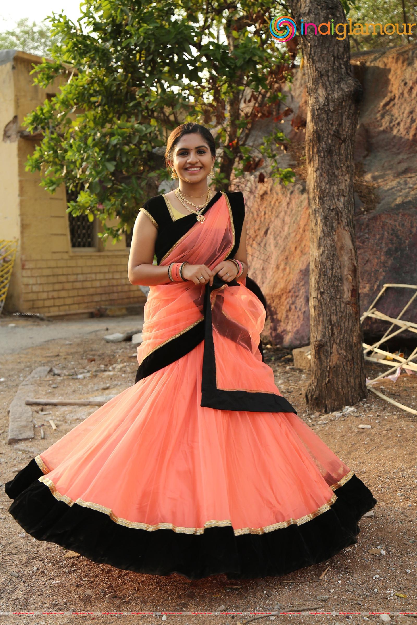 Noorin Shereef Actress hd photo