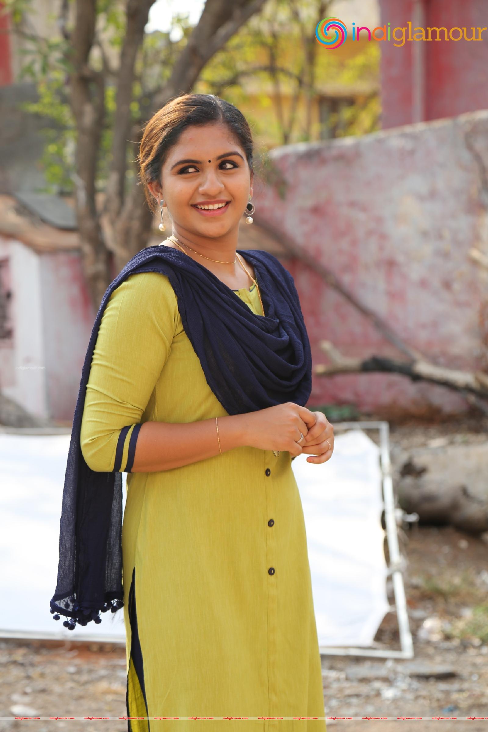 Noorin Shereef Actress hd photo