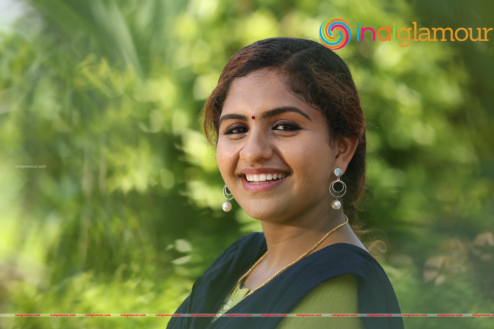 Noorin Shereef Actress hd photo