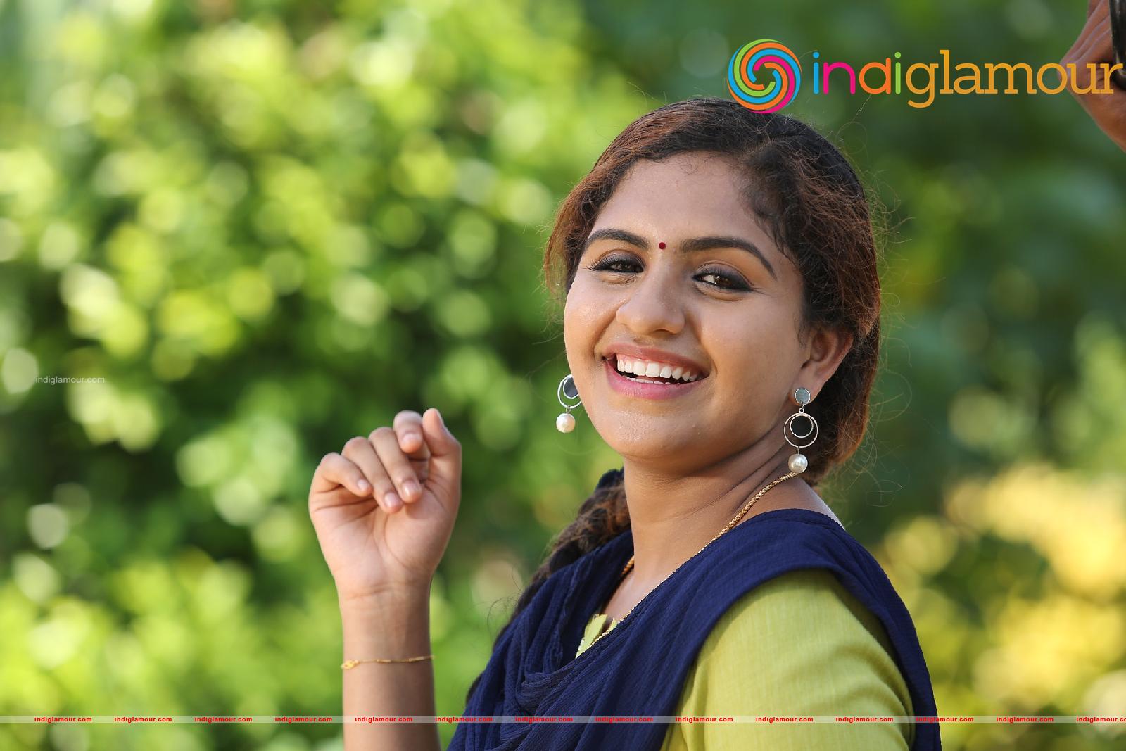 Noorin Shereef Actress hd photo