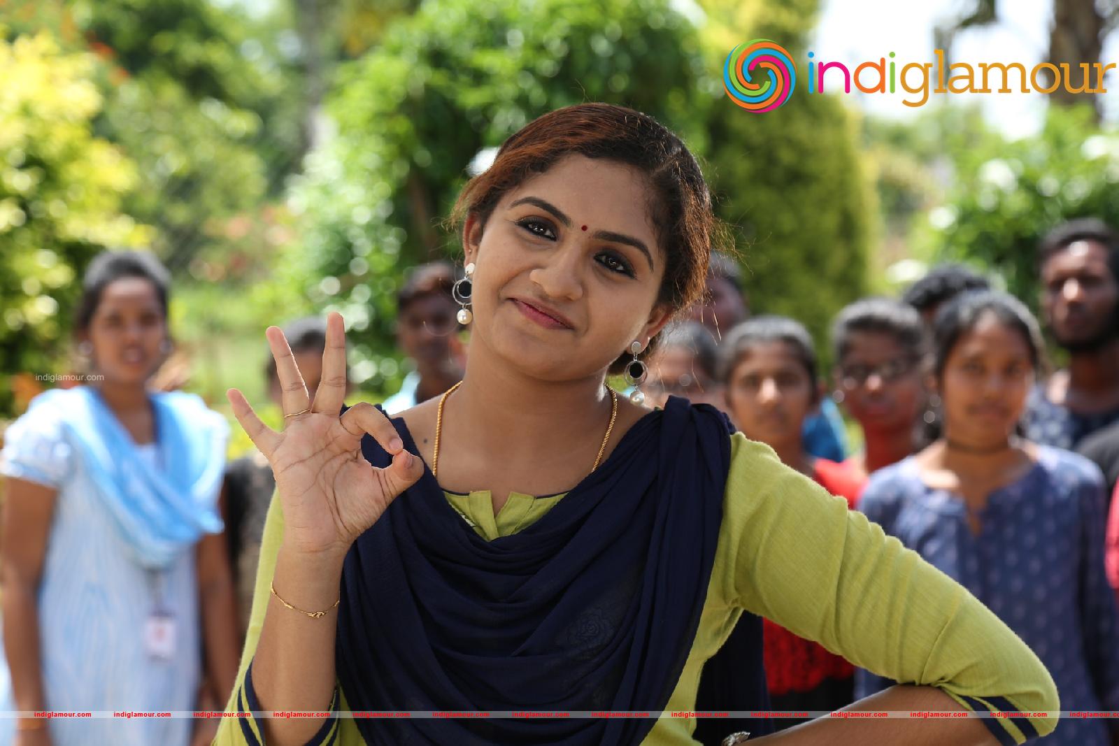 Noorin Shereef Actress hd photo