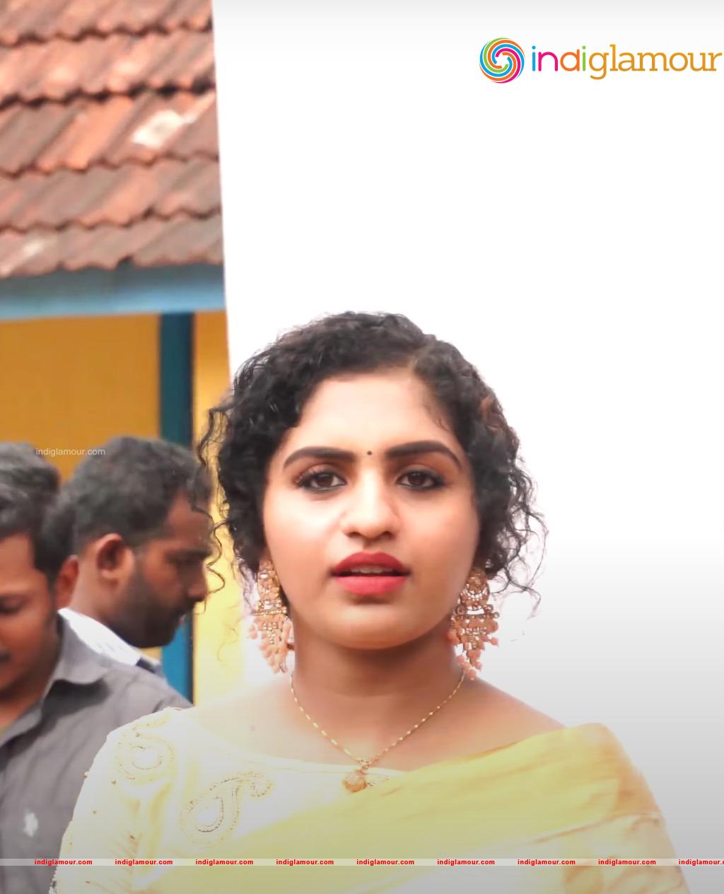 Noorin Shereef Actress hd photo