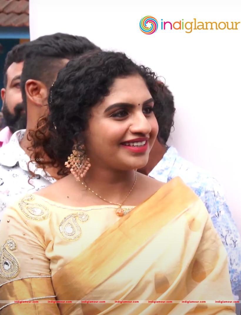 Noorin Shereef Actress hd photo