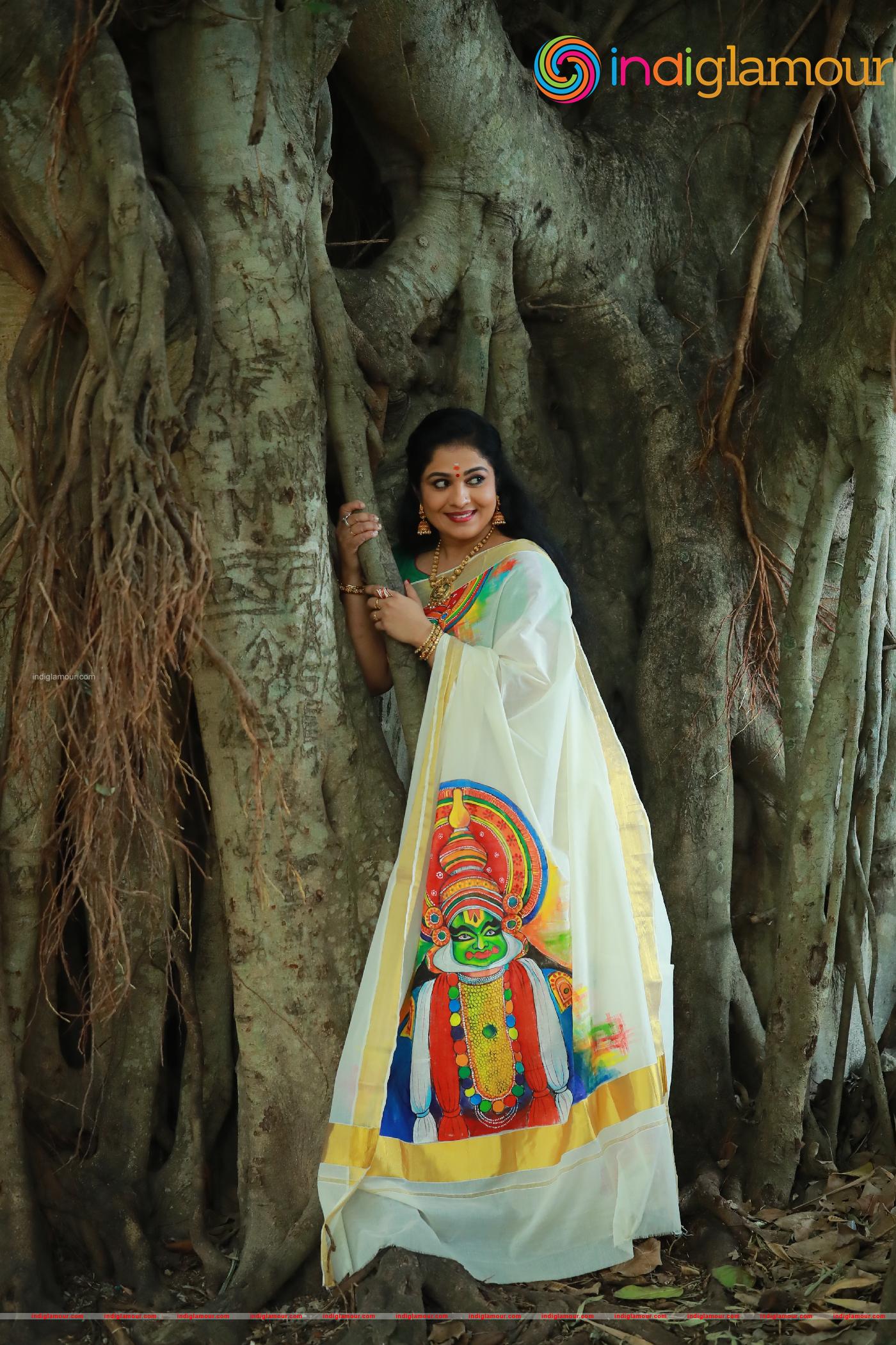 Uma Nair Actress hd photo