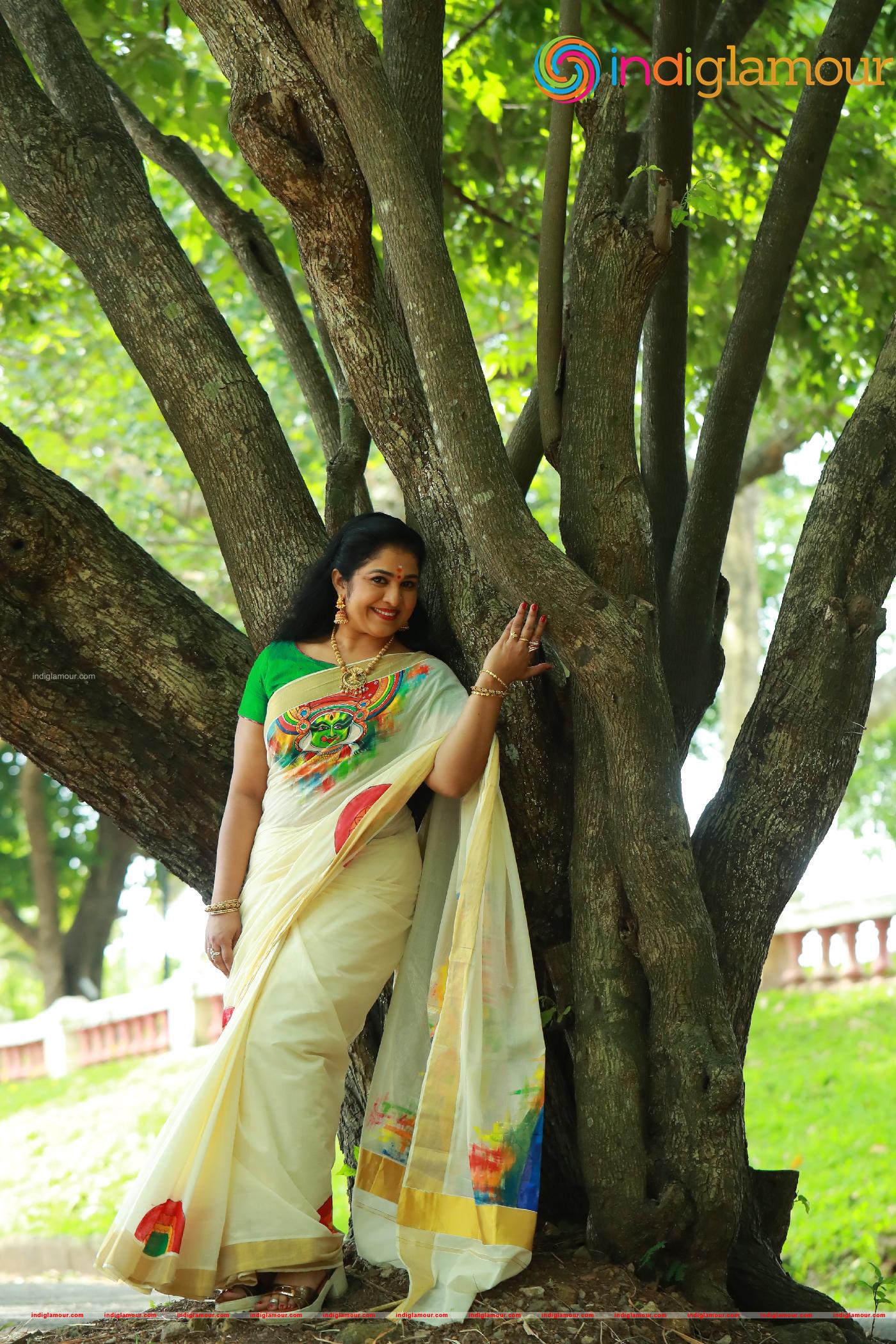 Uma Nair Actress hd photo