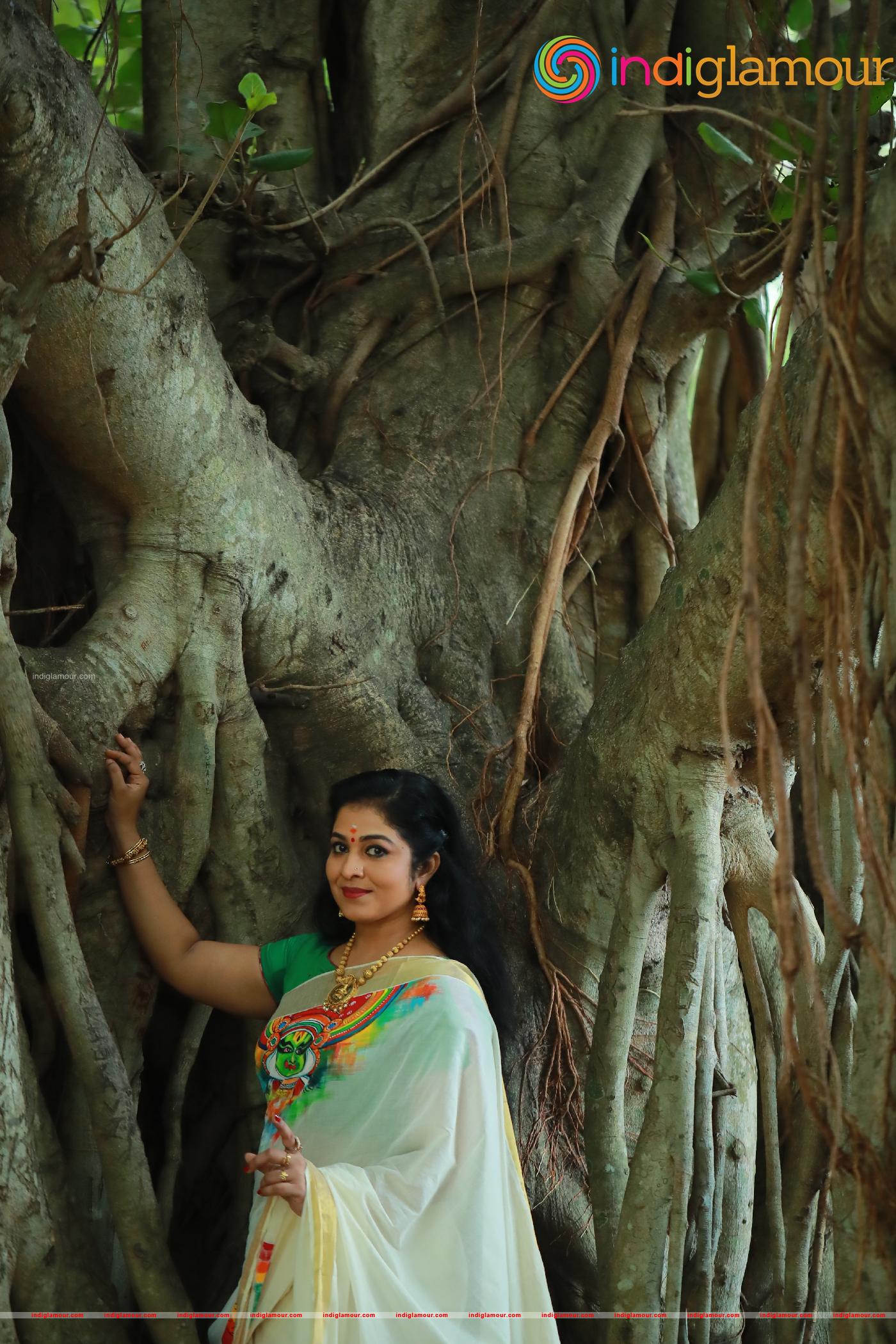 Uma Nair Actress hd photo