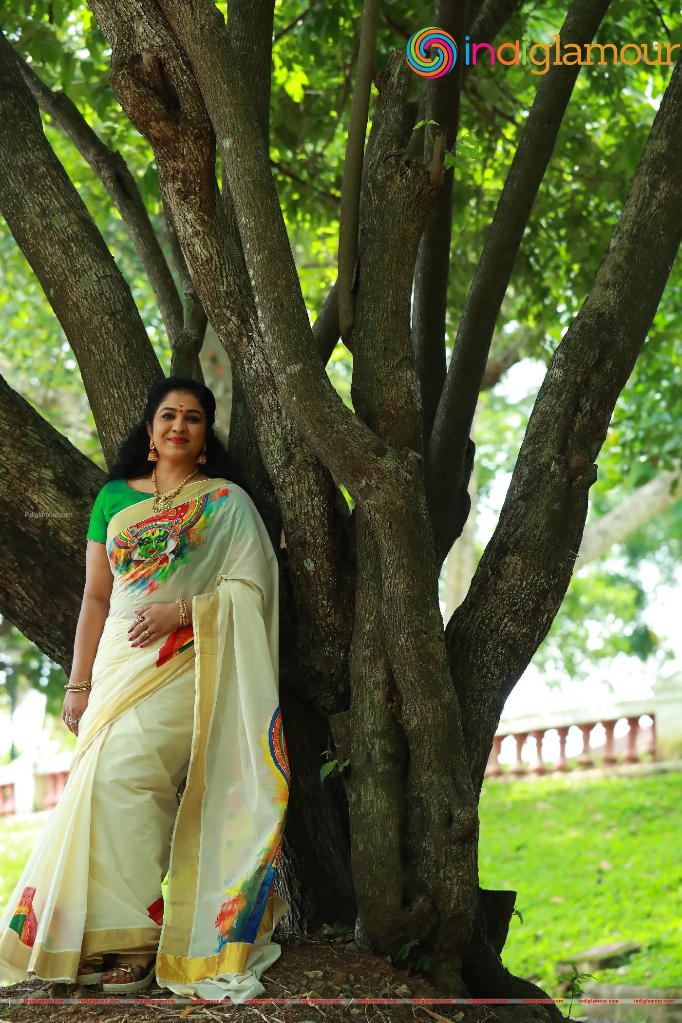 Uma Nair Actress hd photo