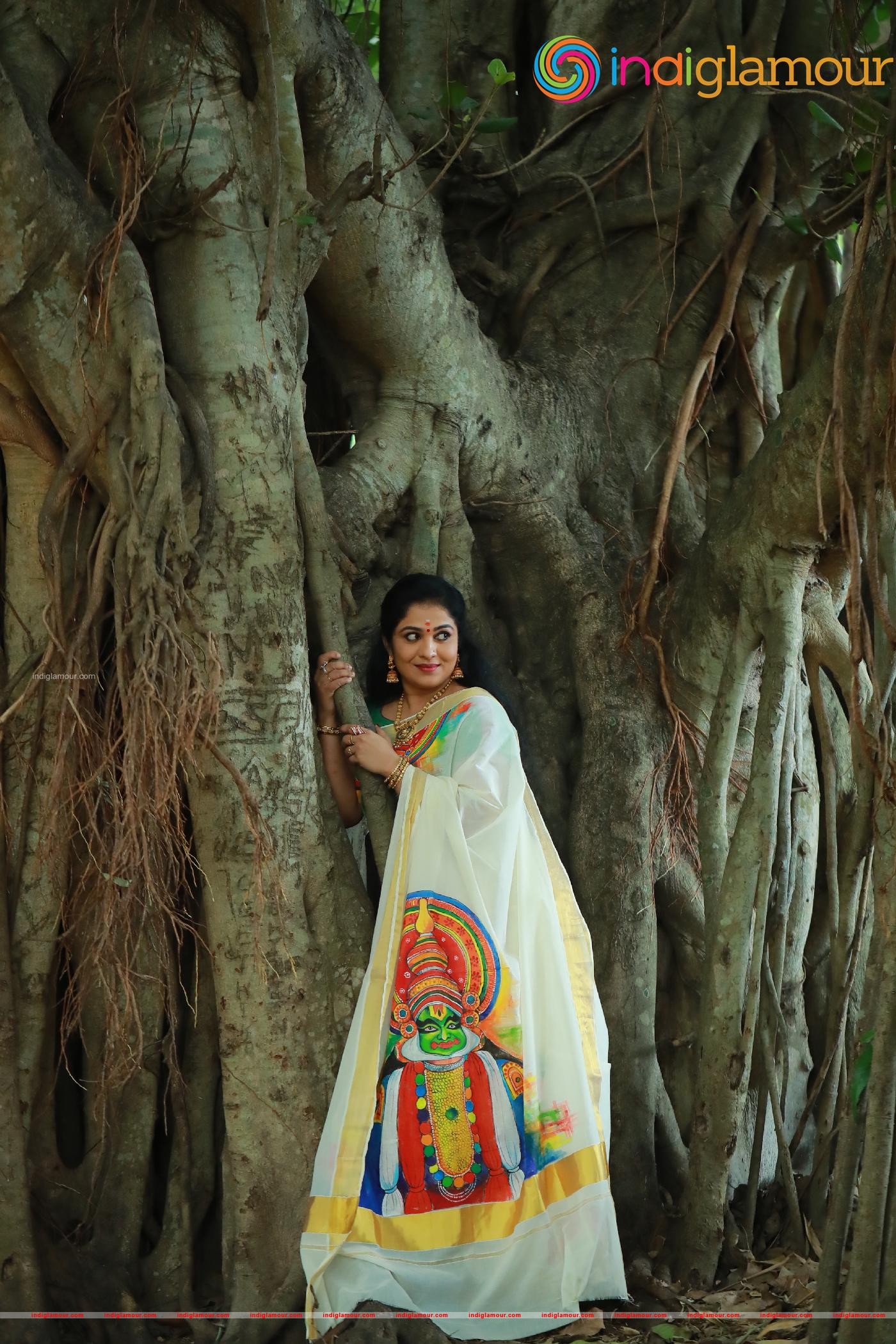 Uma Nair Actress hd photo