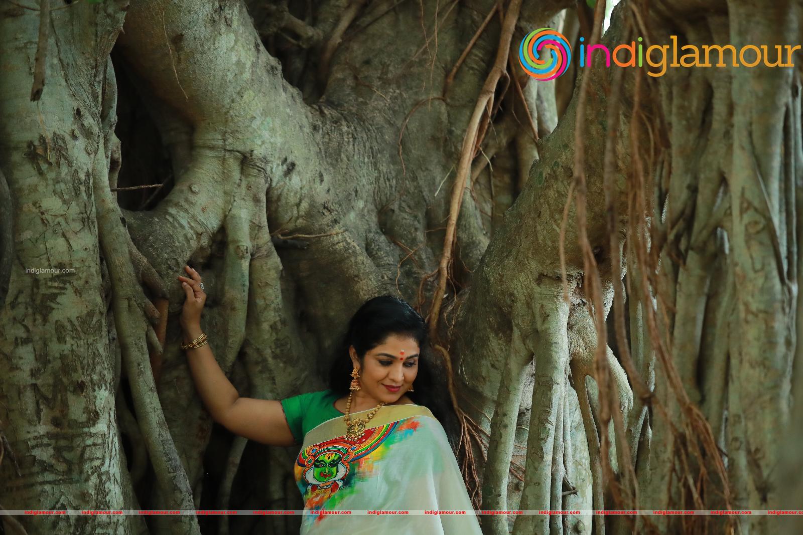 Uma Nair Actress hd photo
