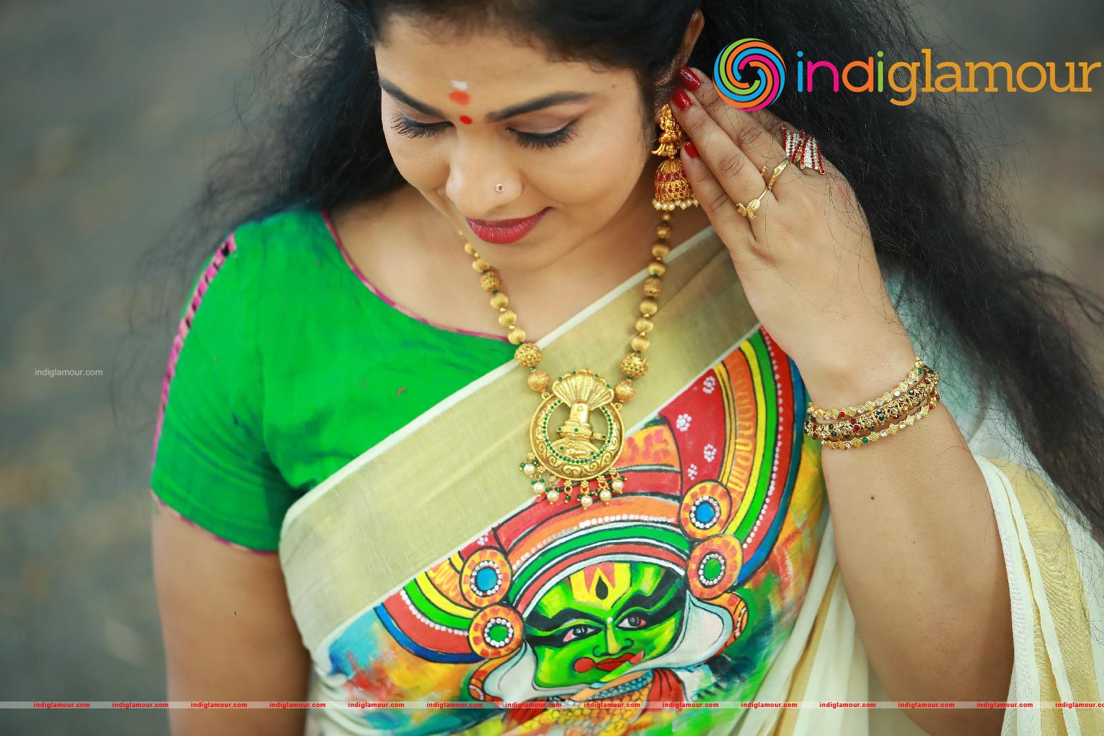 Uma Nair Actress hd photo