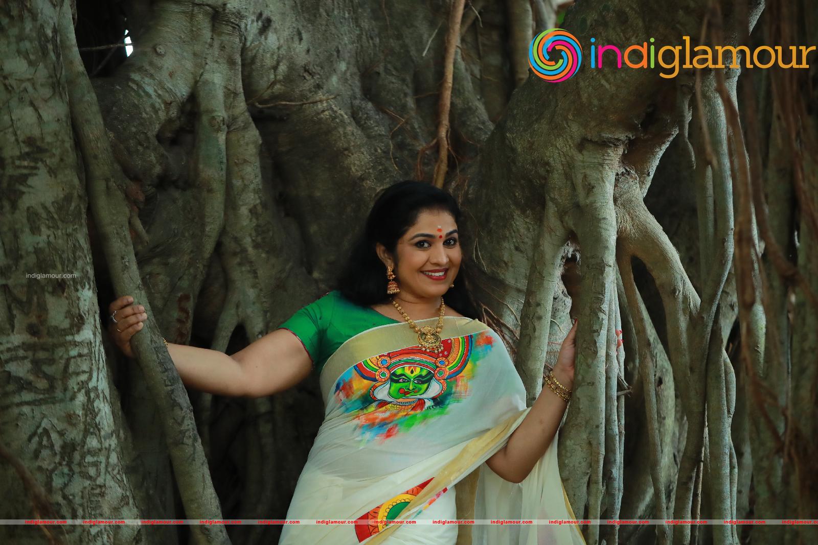 Uma Nair Actress hd photo
