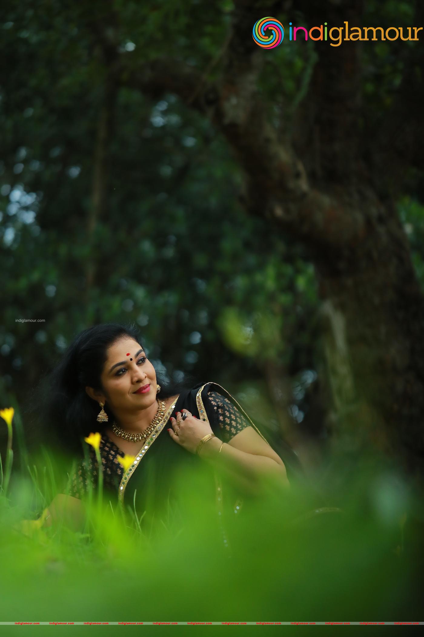 Uma Nair Actress hd photo