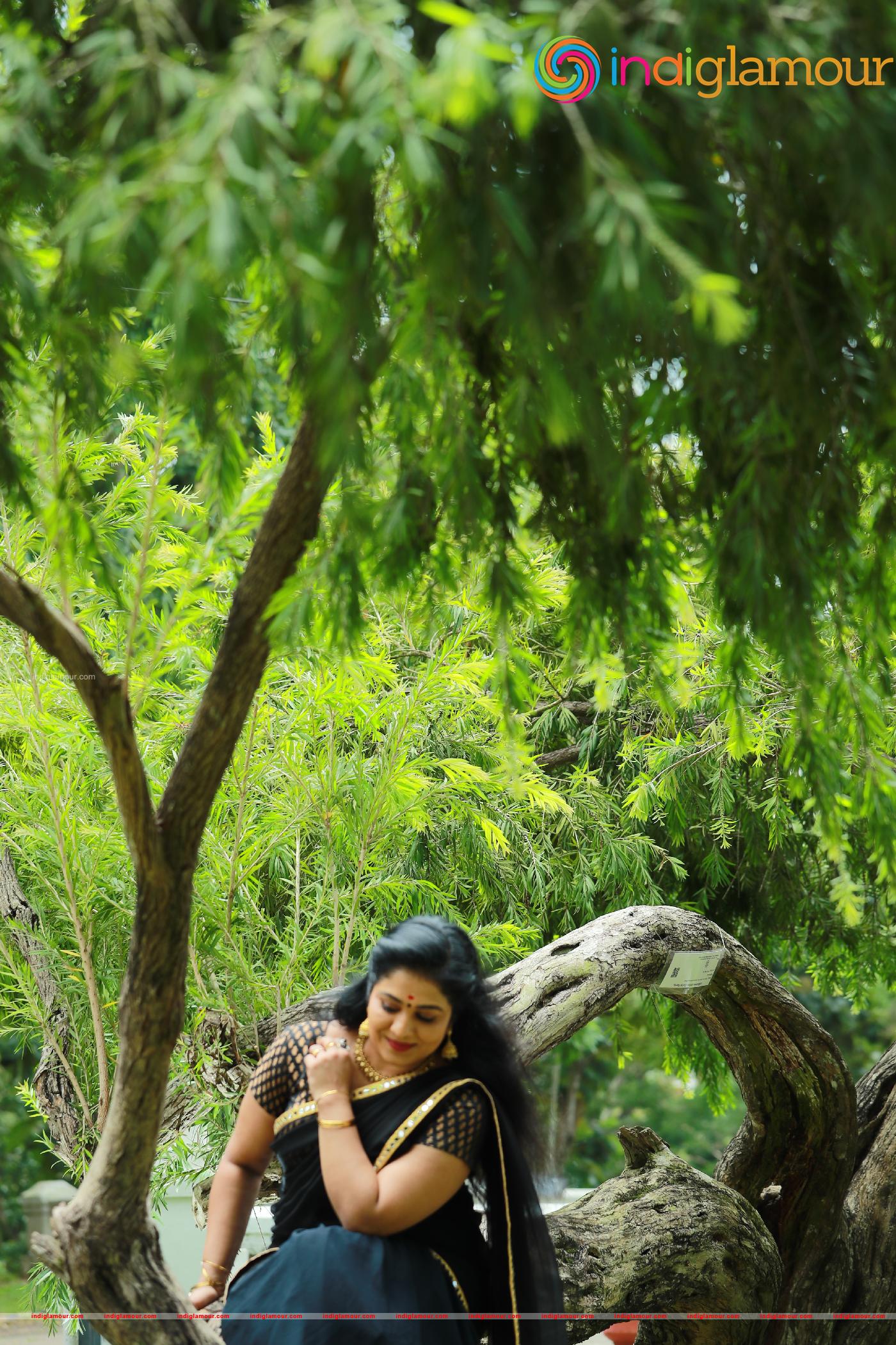 Uma Nair Actress hd photo
