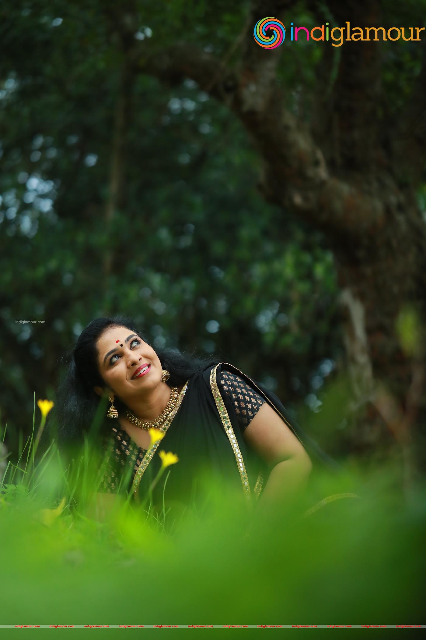 Uma Nair Actress hd photo