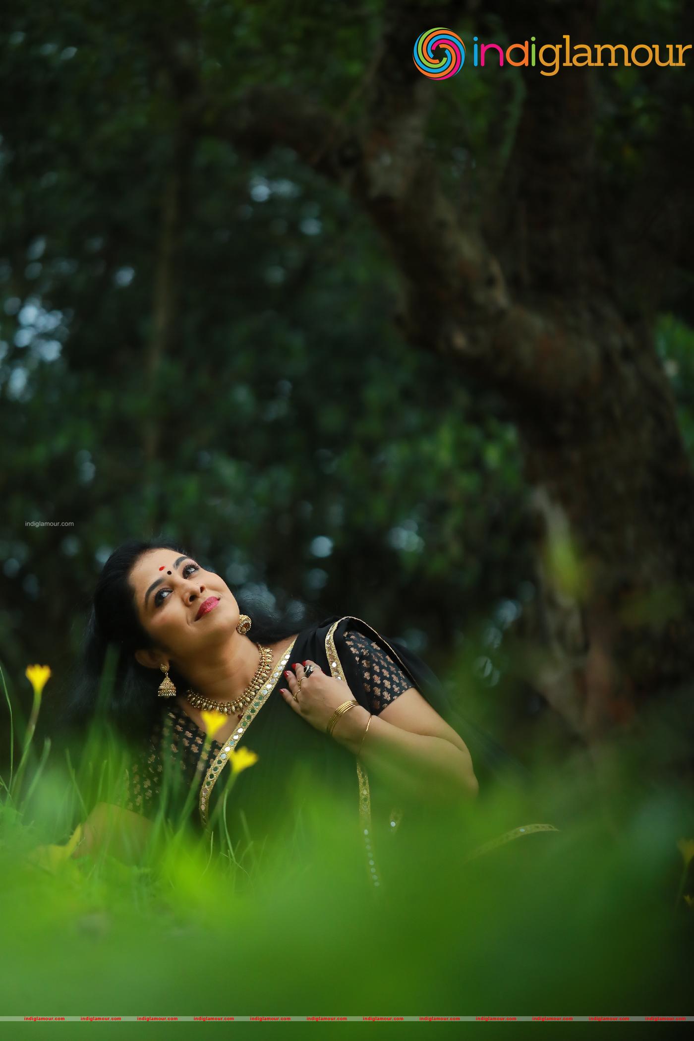 Uma Nair Actress hd photo