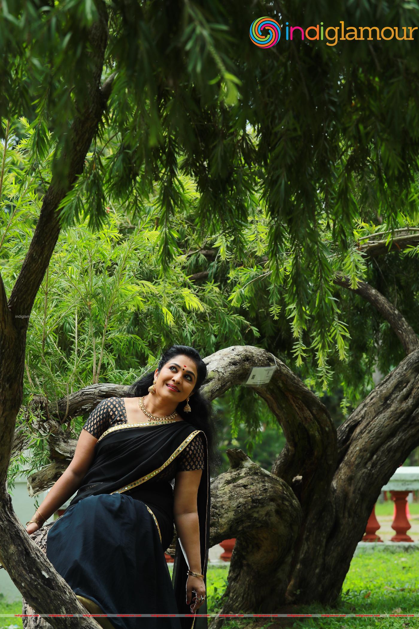 Uma Nair Actress hd photo