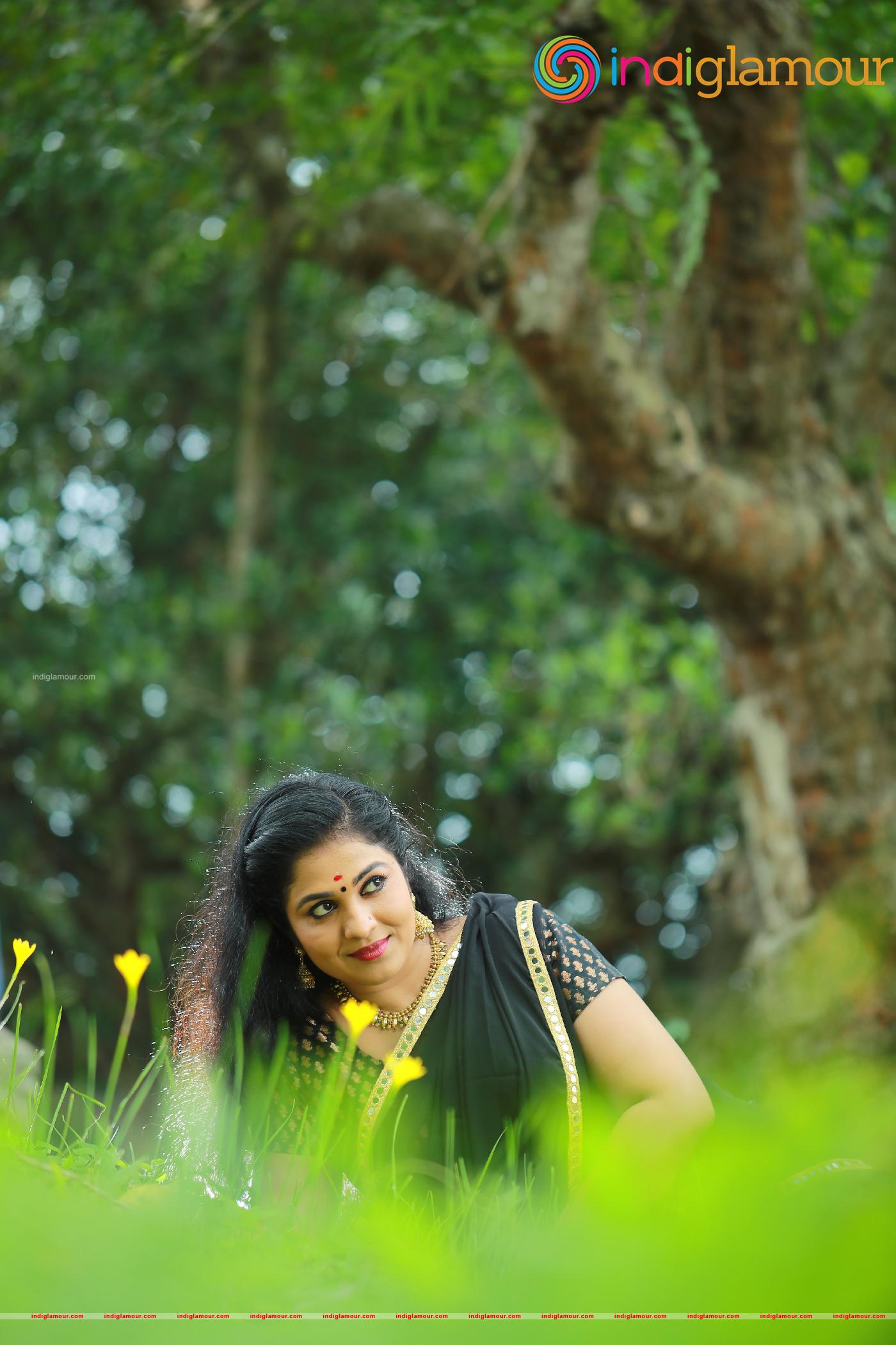 Uma Nair Actress hd photo