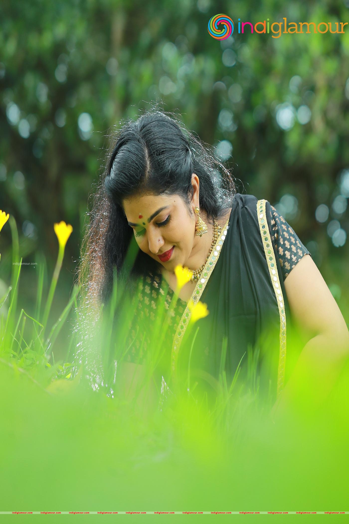 Uma Nair Actress hd photo