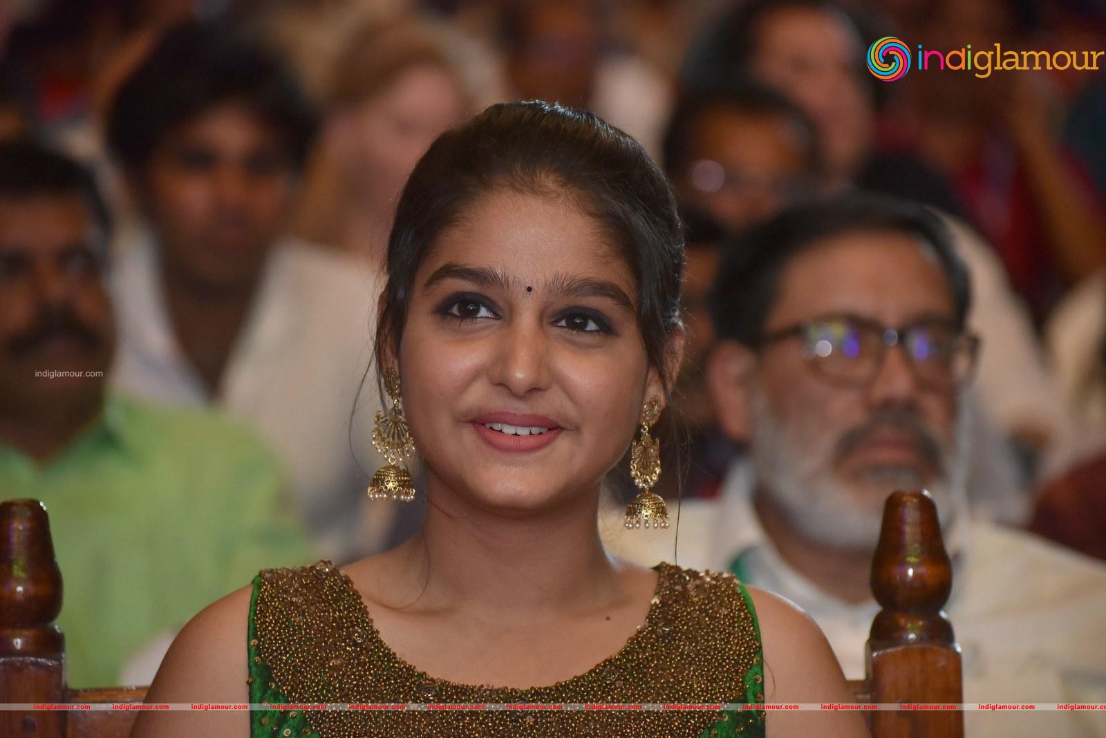 Anaswara Rajan Actress hd photo