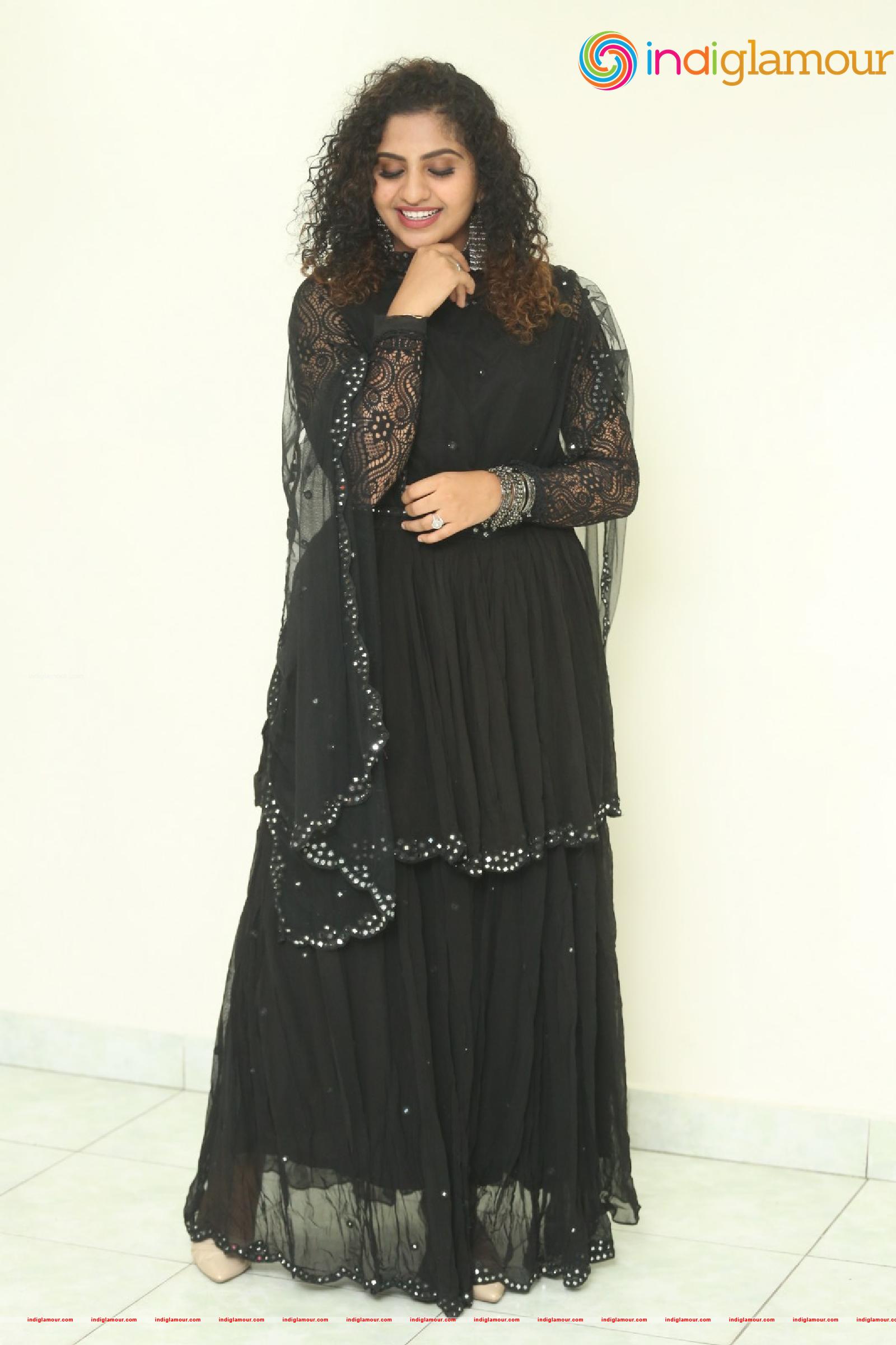 Noorin Shereef Actress hd photo