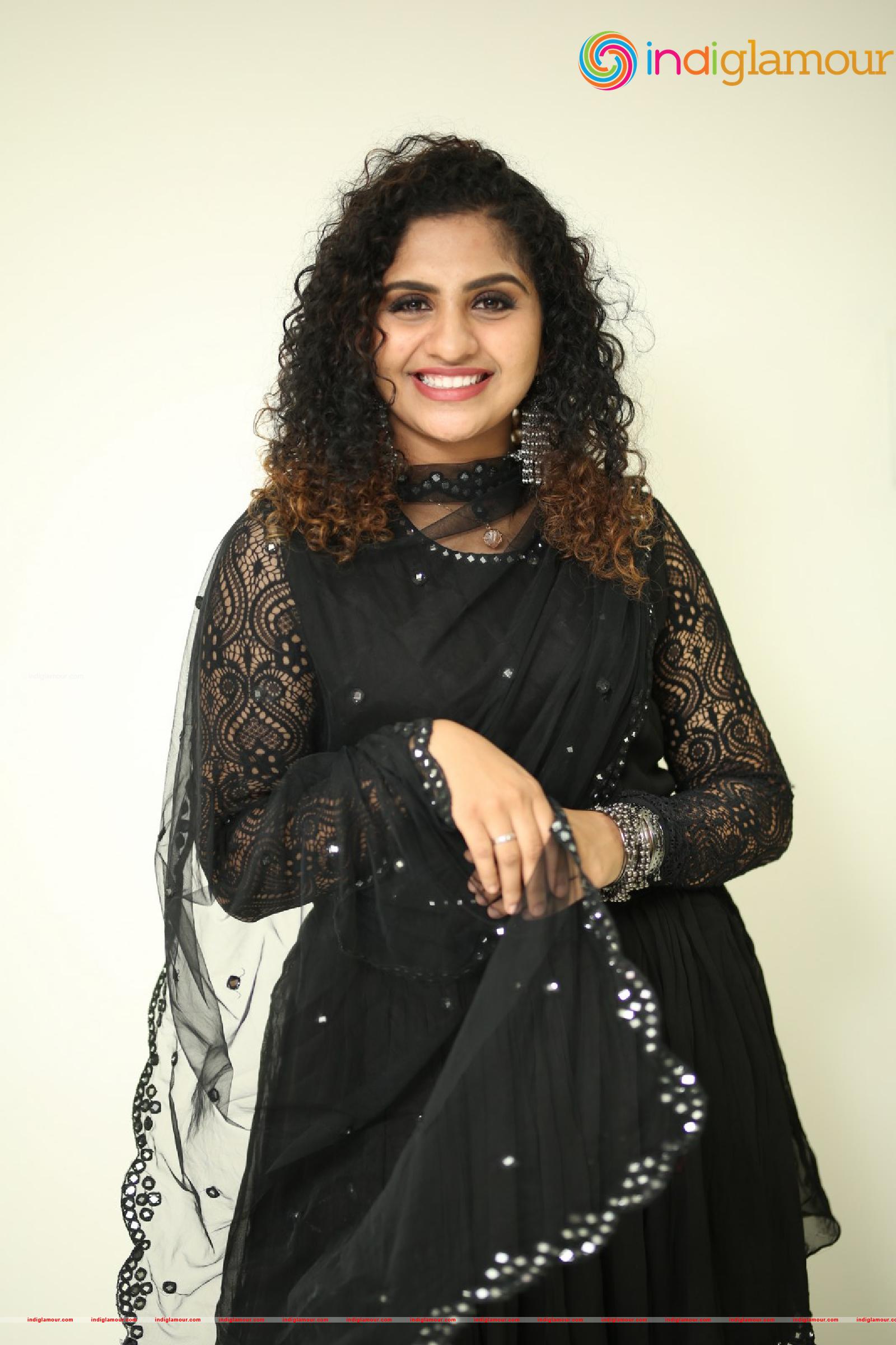 Noorin Shereef Actress hd photo