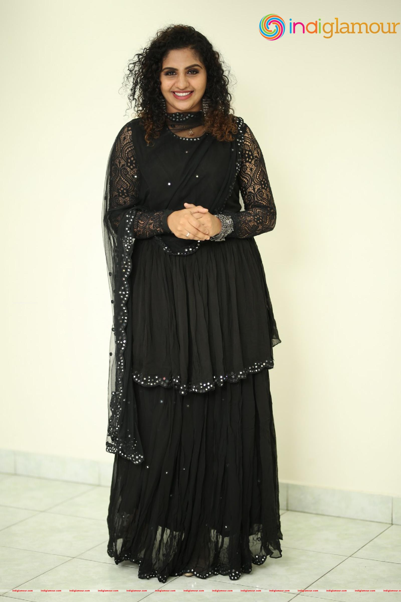 Noorin Shereef Actress hd photo
