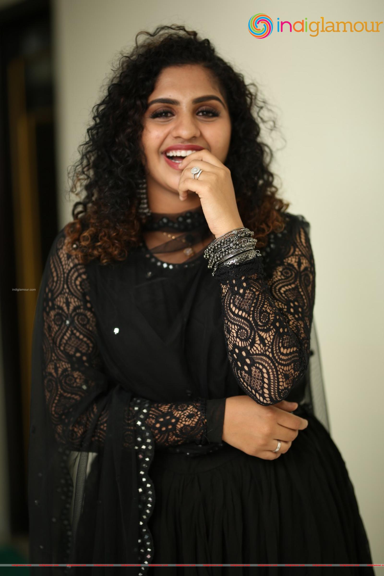 Noorin Shereef Actress hd photo