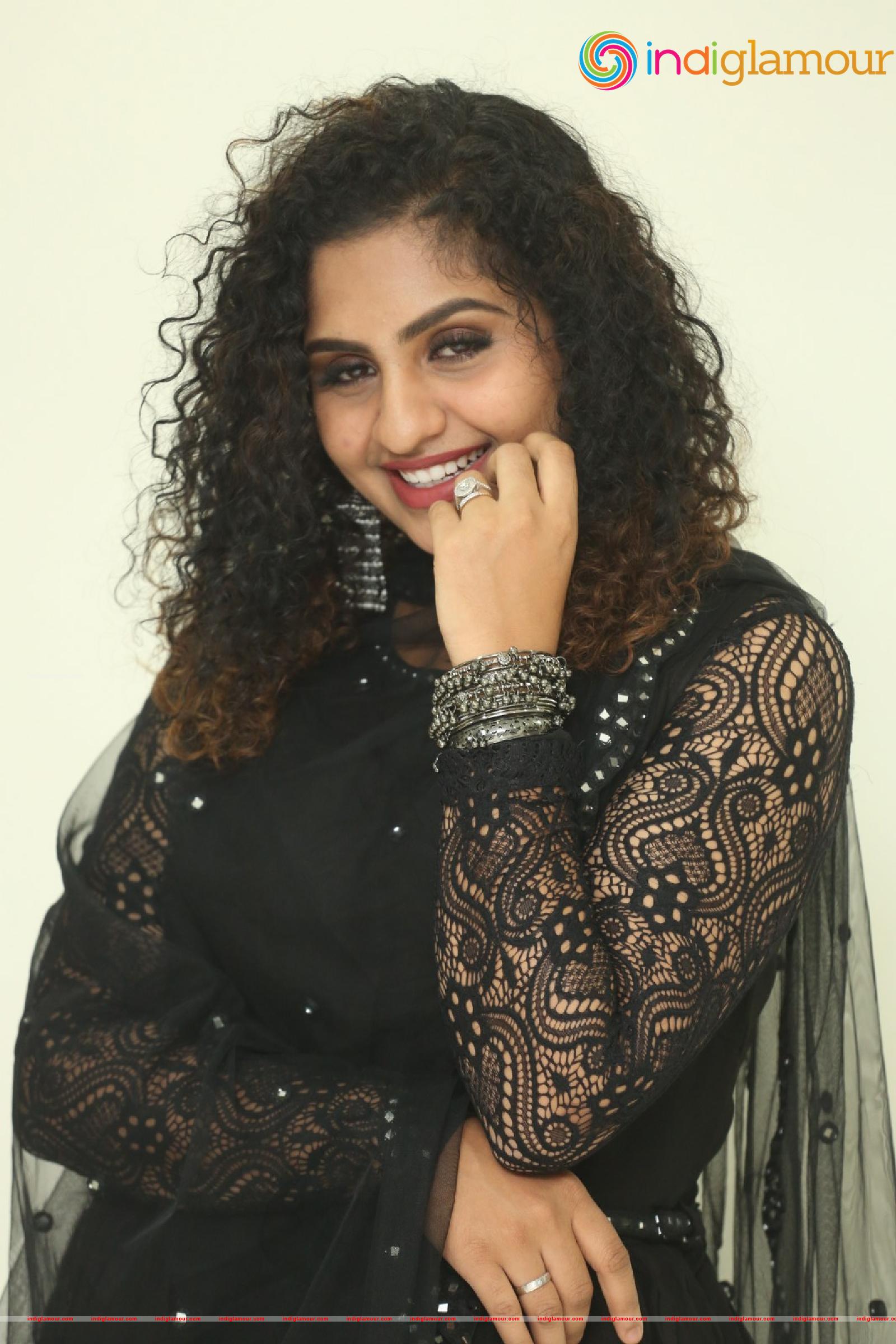 Noorin Shereef Actress hd photo