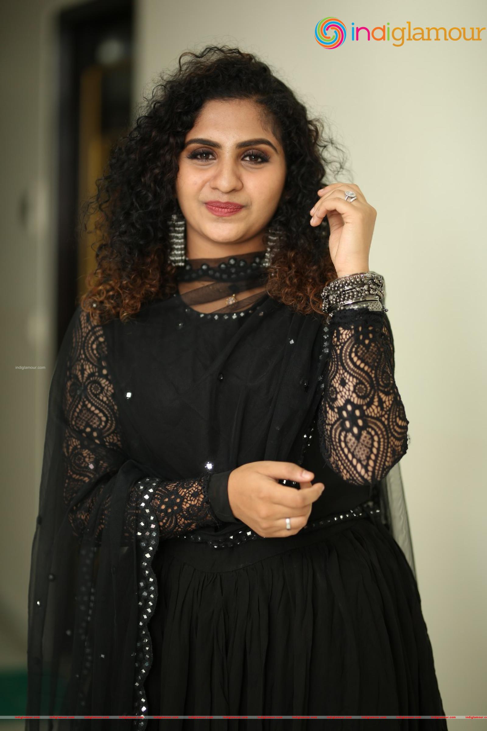 Noorin Shereef Actress hd photo
