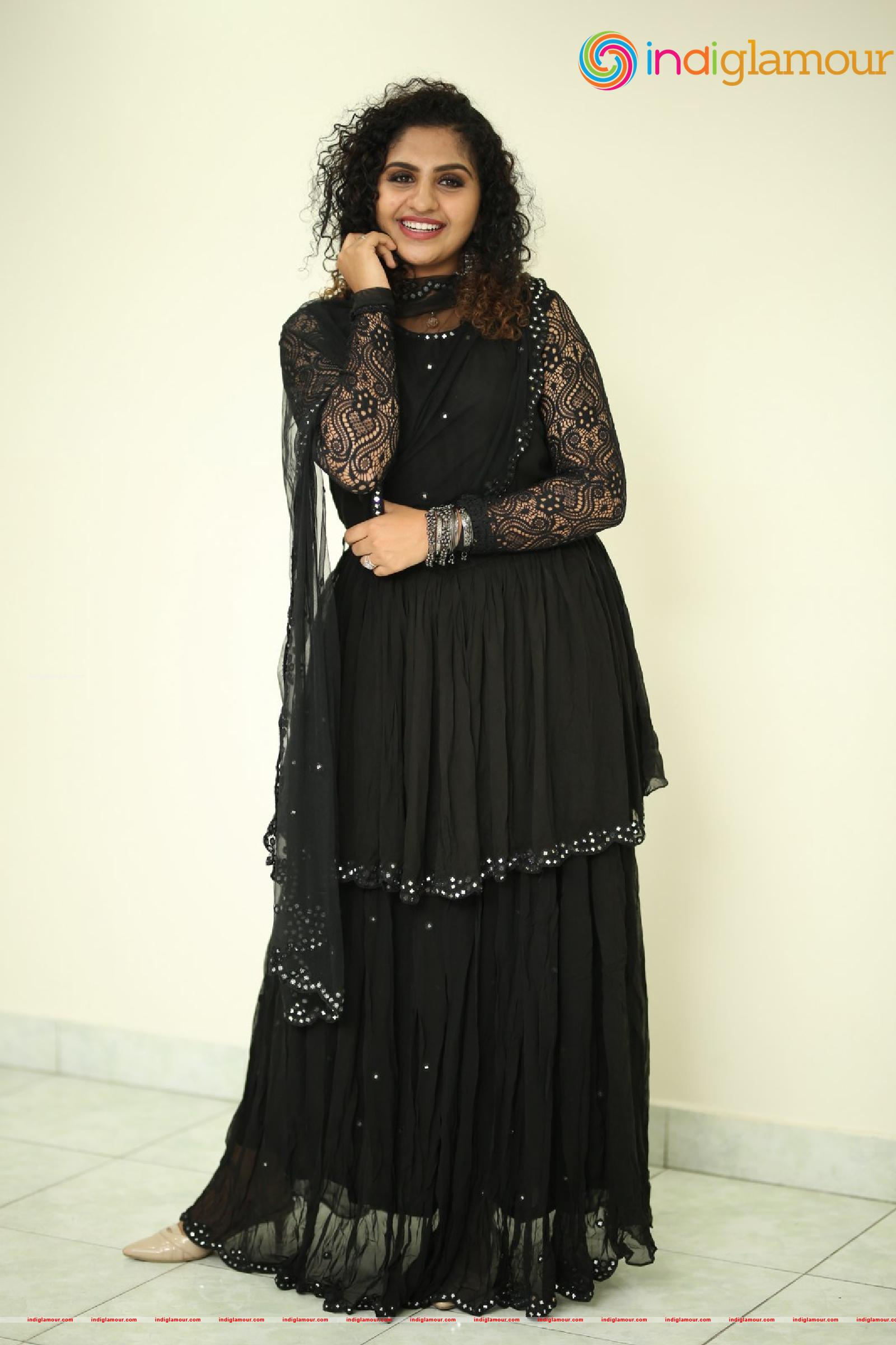 Noorin Shereef Actress hd photo