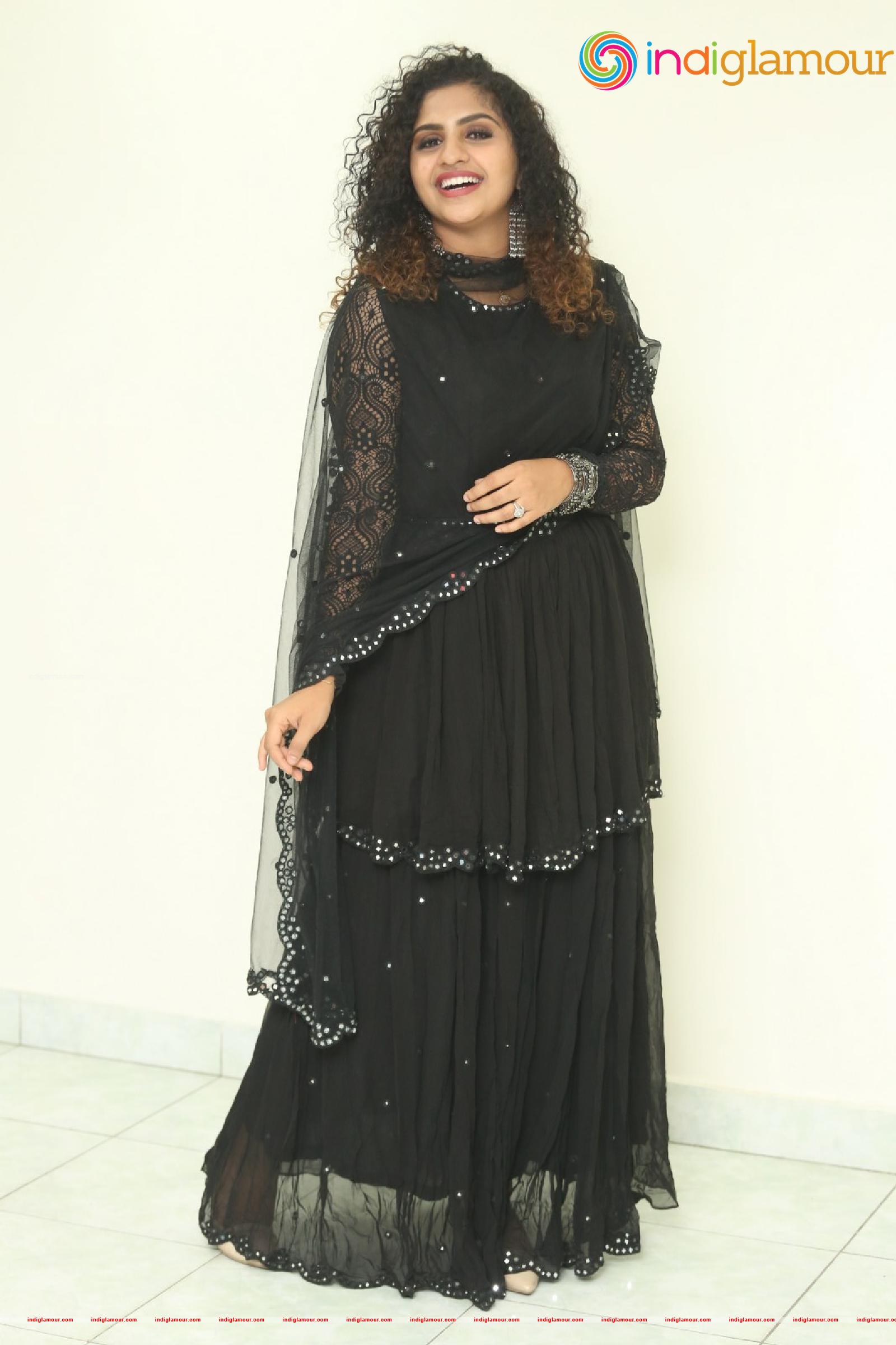 Noorin Shereef Actress hd photo