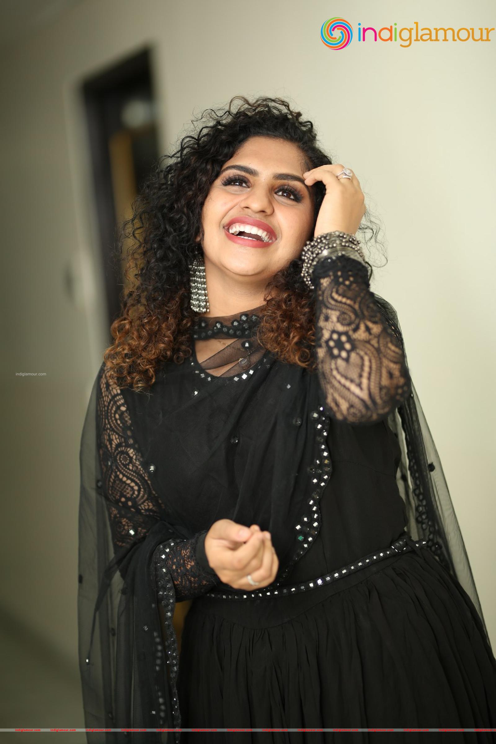 Noorin Shereef Actress hd photo