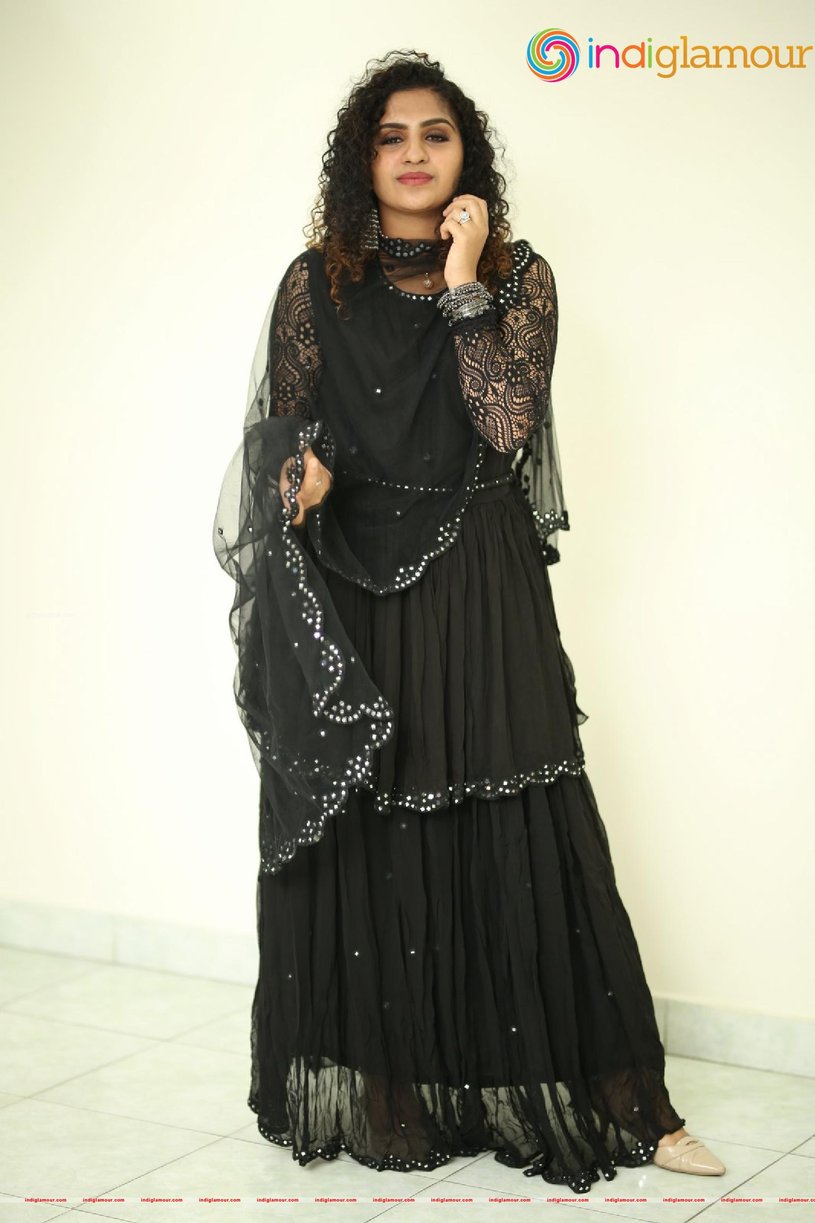 Noorin Shereef Actress hd photo