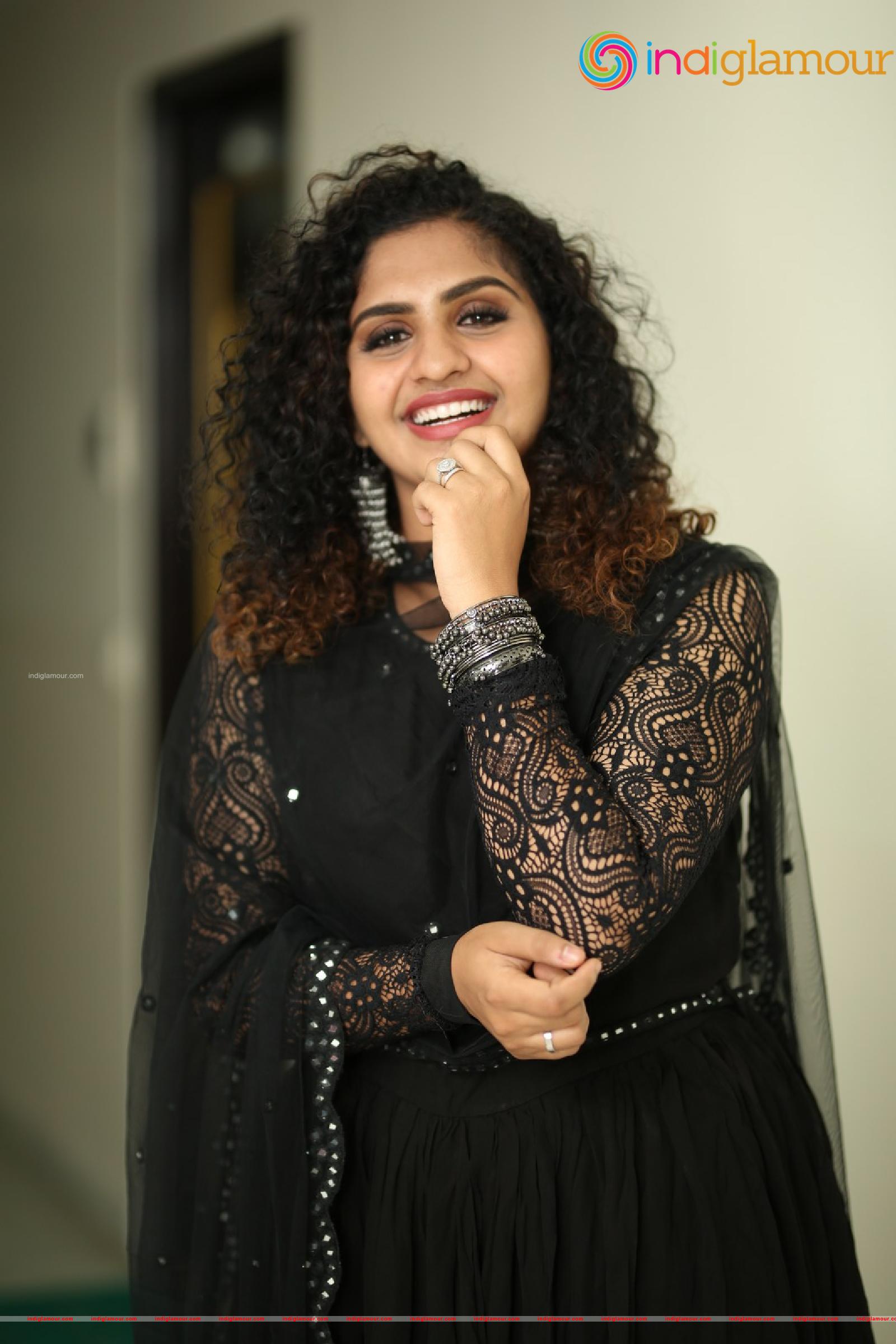 Noorin Shereef Actress hd photo