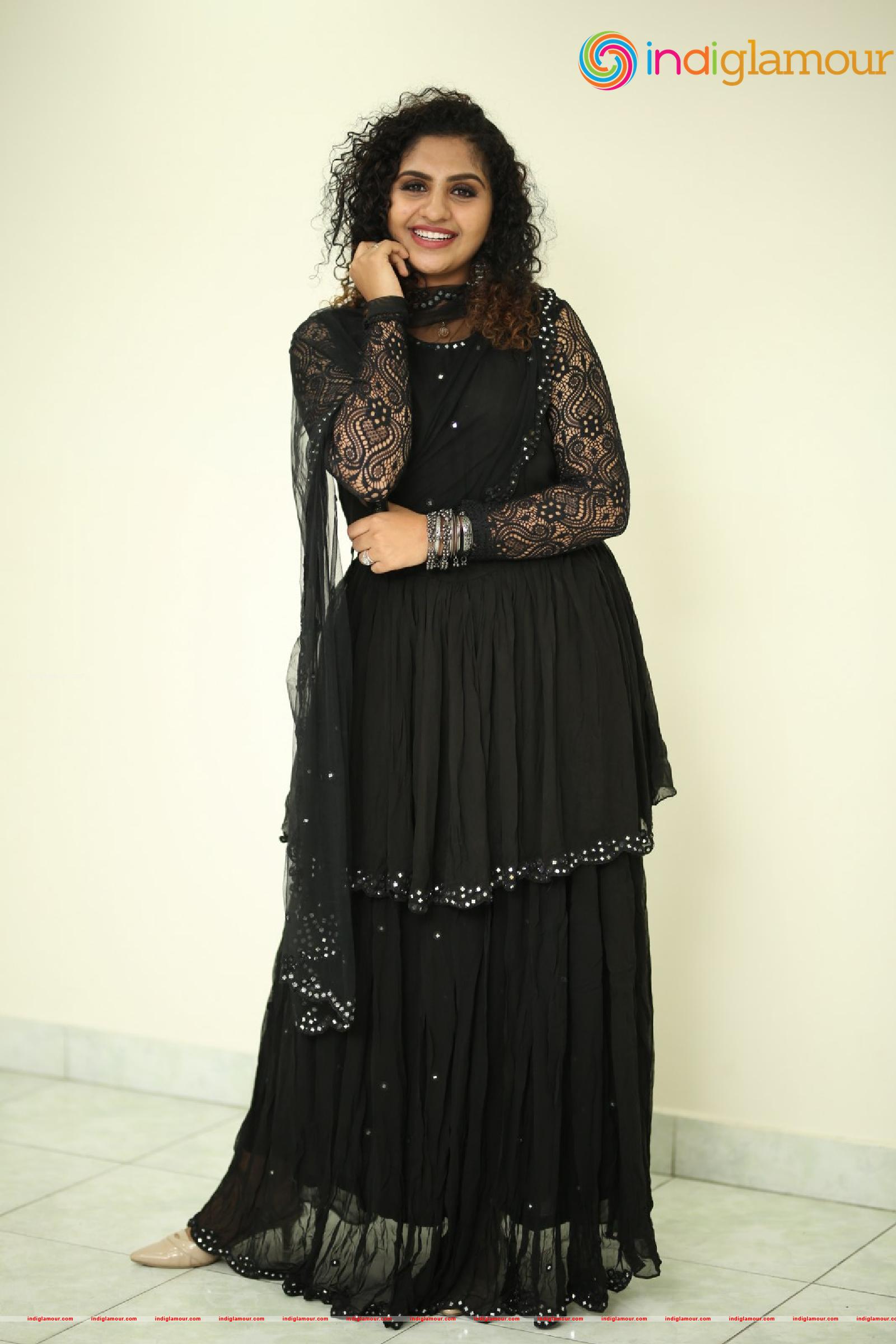 Noorin Shereef Actress hd photo