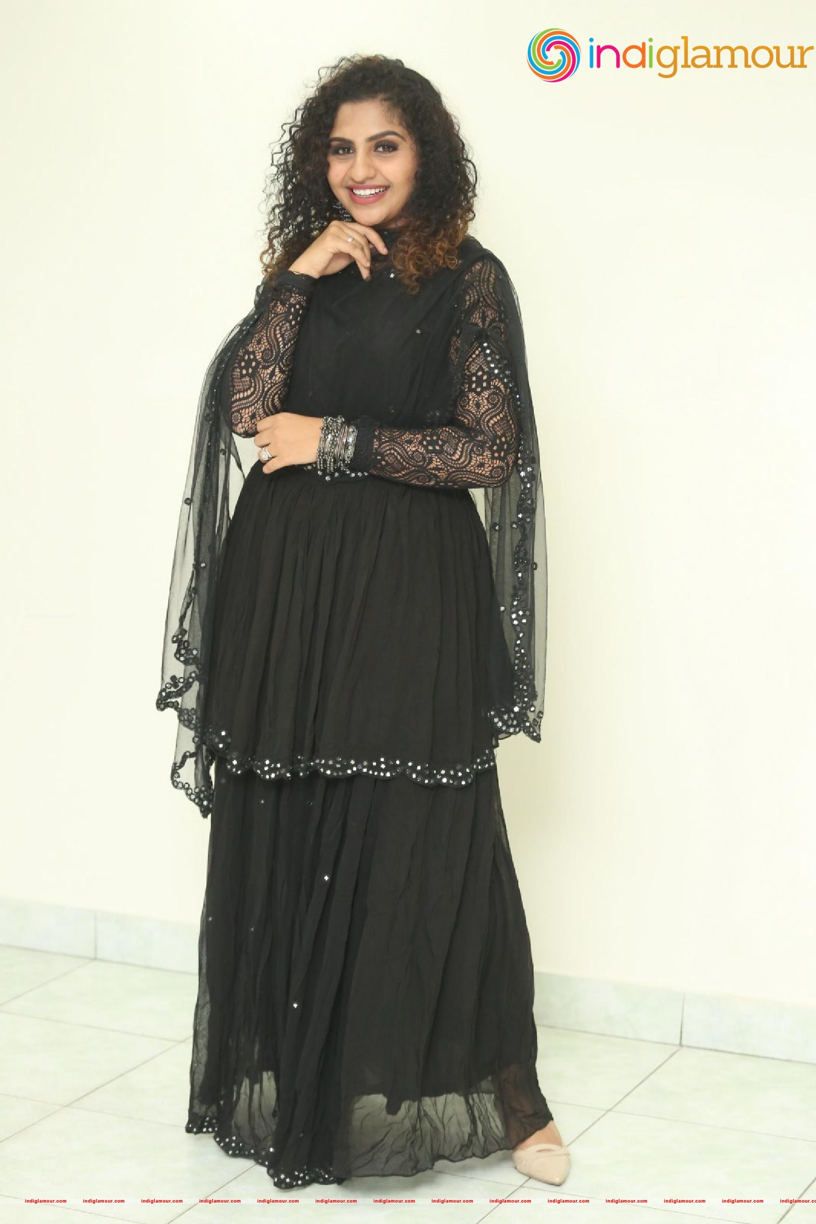 Noorin Shereef Actress hd photo