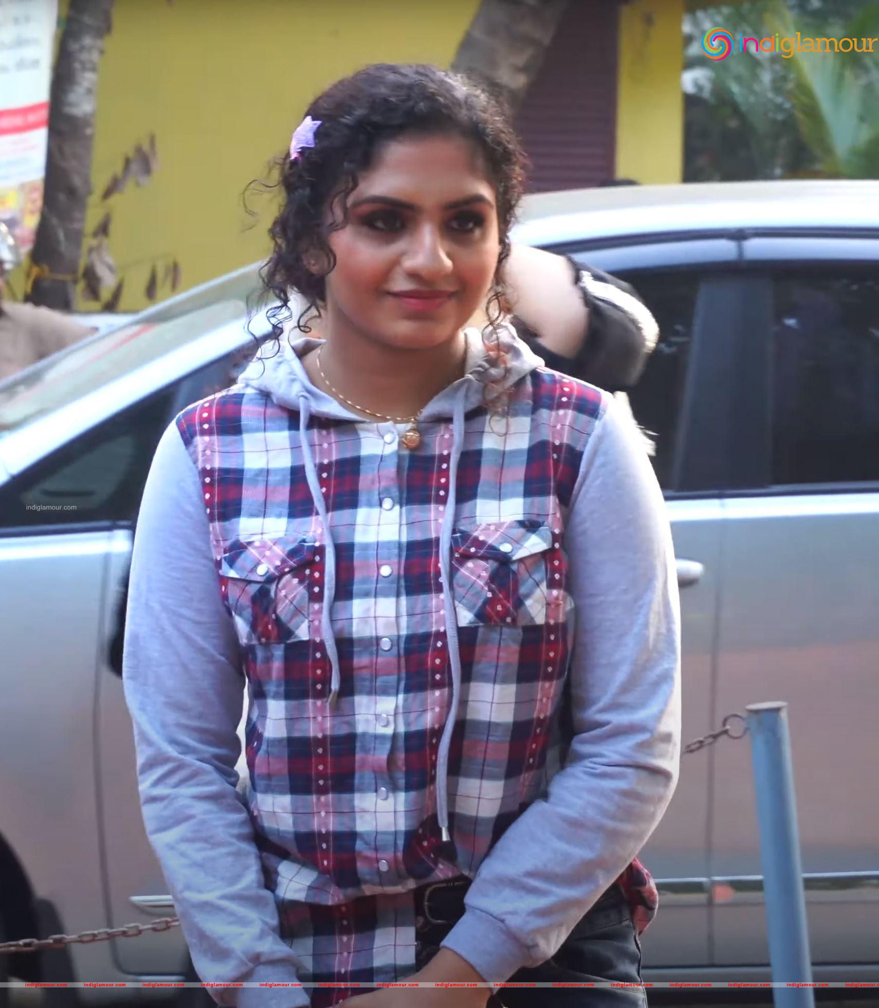 Noorin Shereef Actress hd photo