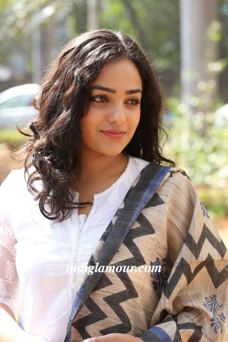 Nithya Menen Actress hd photo