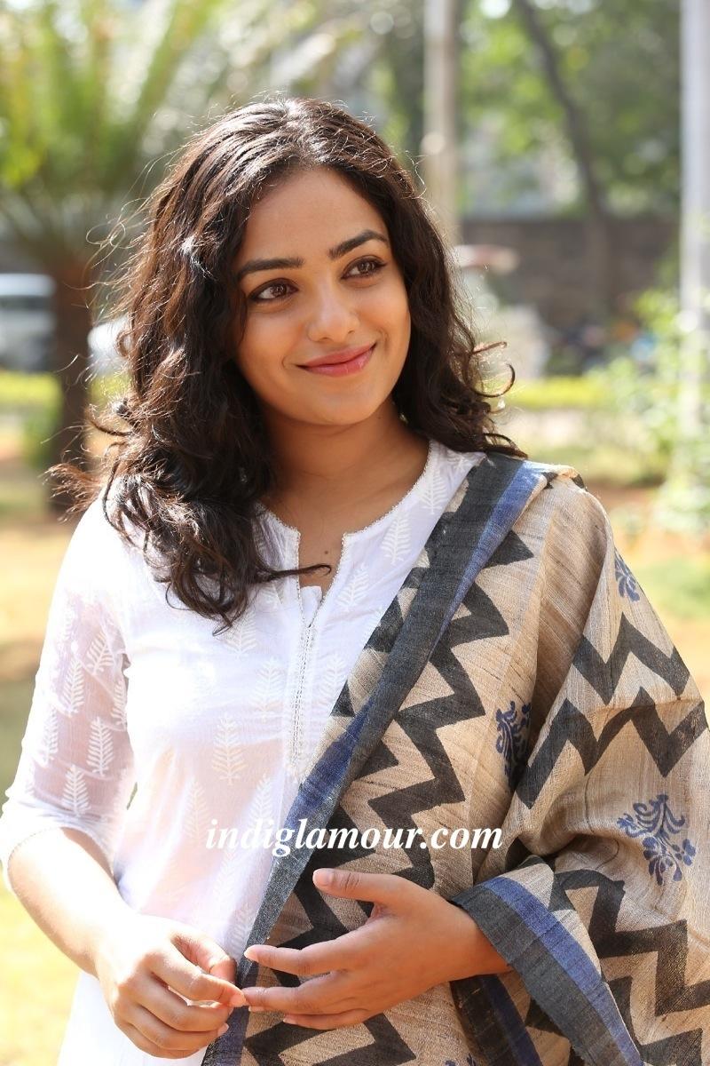 Nithya Menen Actress hd photo