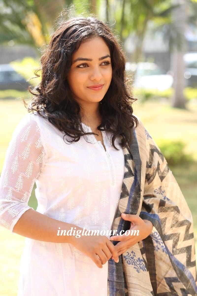 Nithya Menen Actress hd photo