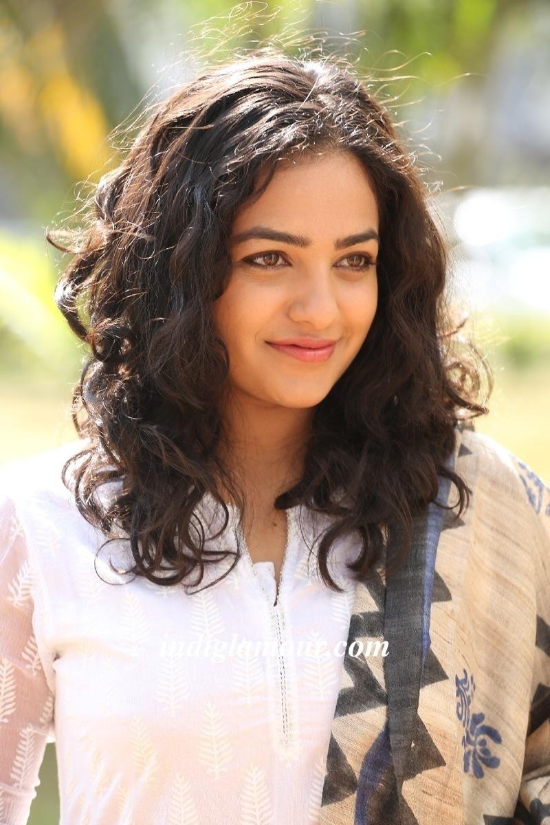 Nithya Menen Actress hd photo
