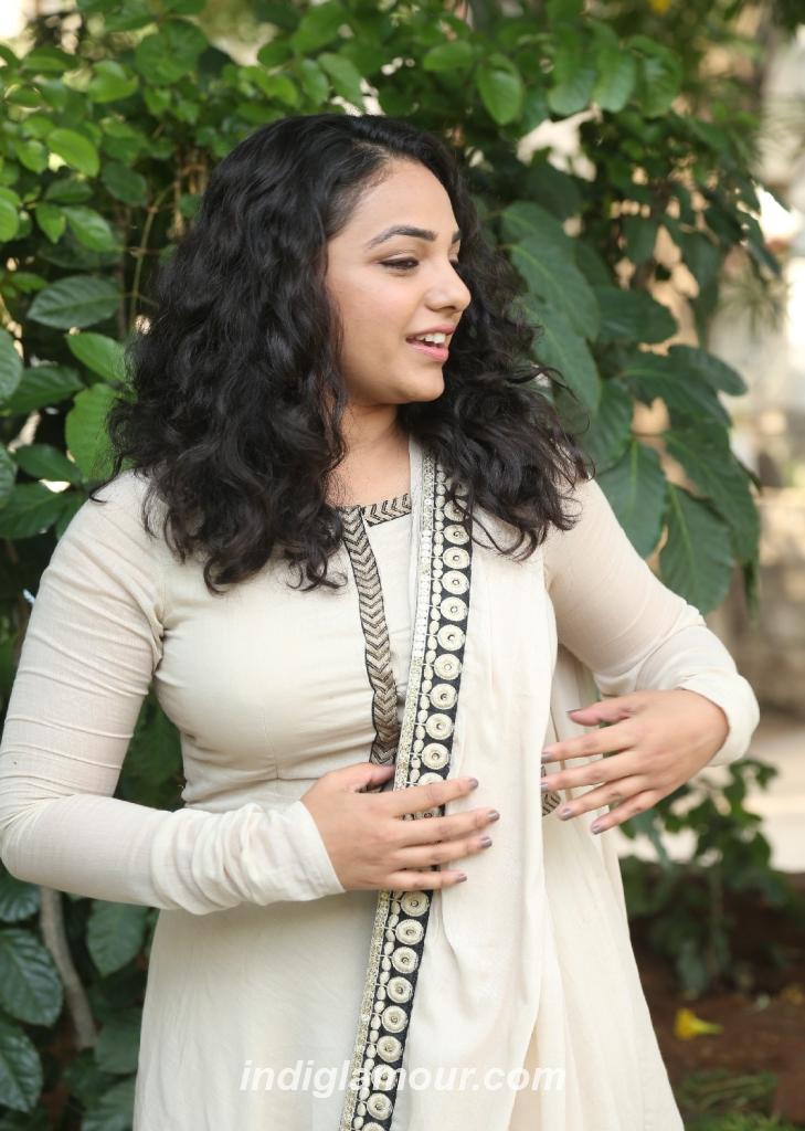 Nithya Menen Actress hd photo