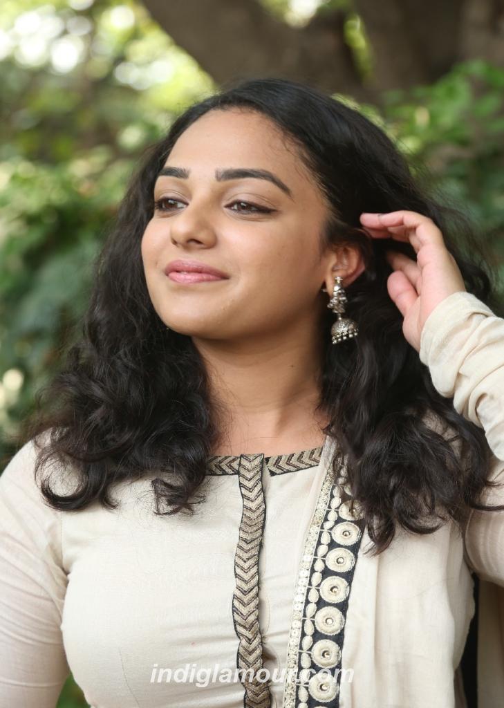 Nithya Menen Actress hd photo