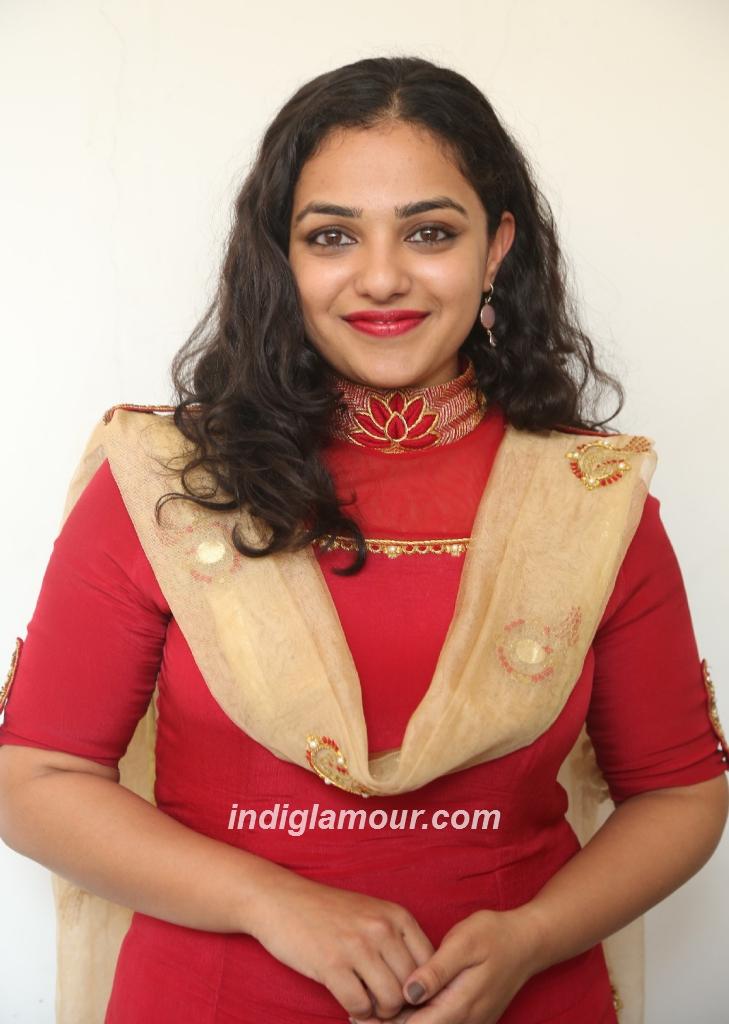 Nithya Menen Actress hd photo