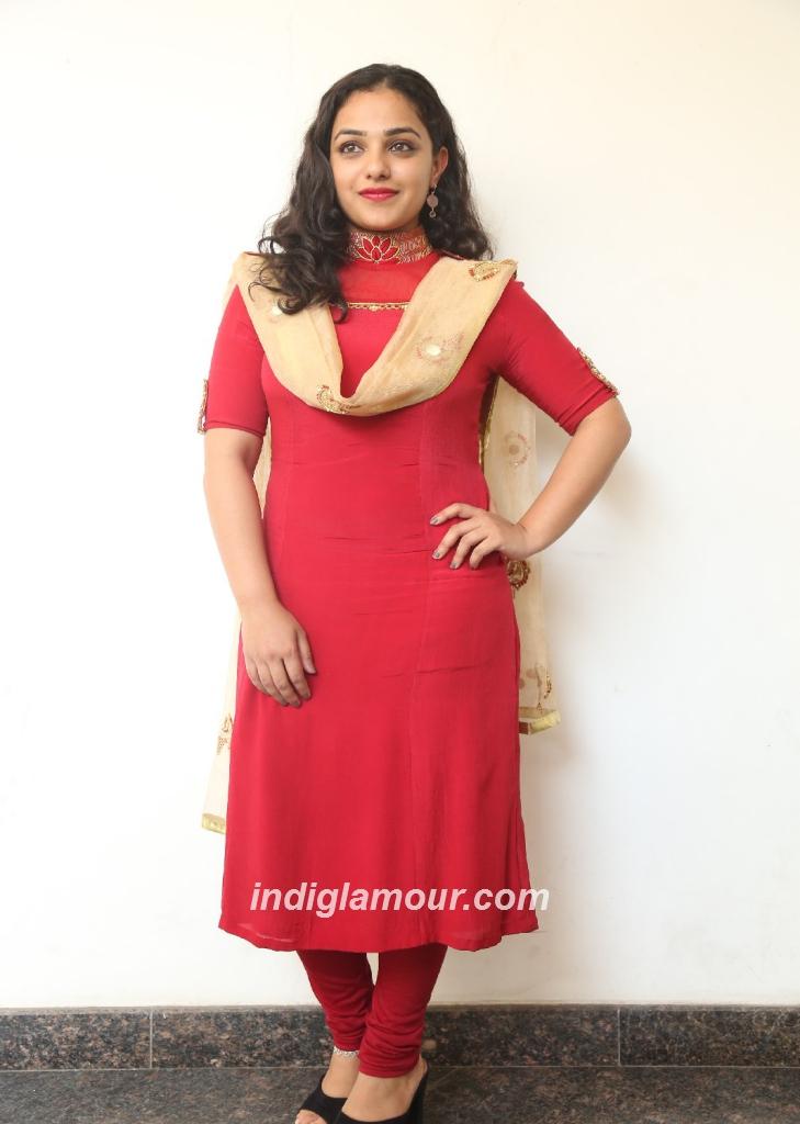 Nithya Menen Actress hd photo